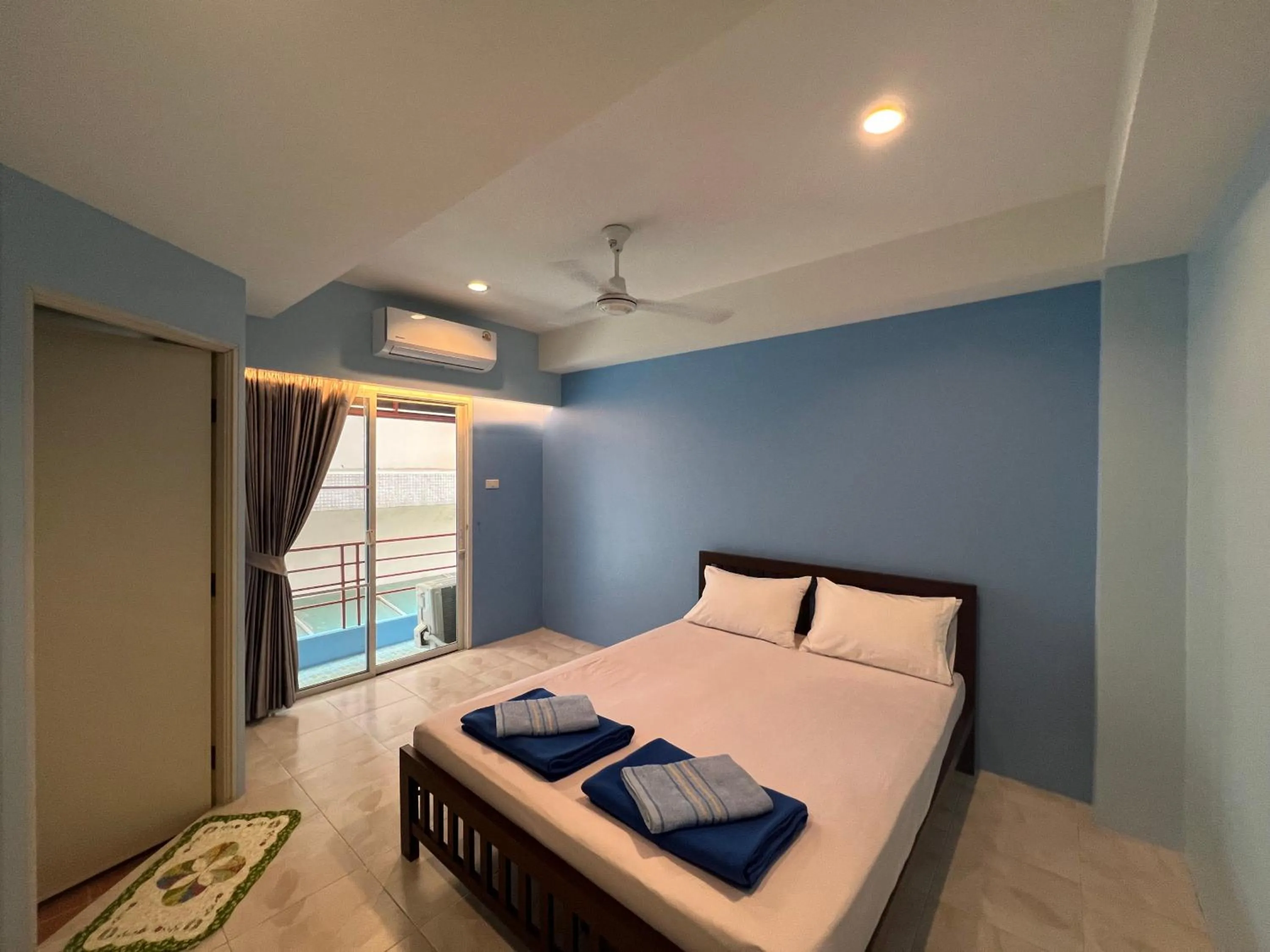 Bedroom, Bed in Bonita House