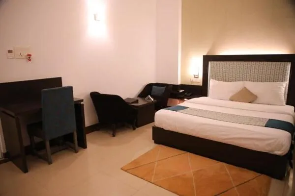 Photo of the whole room, Bed in Status Club Resort