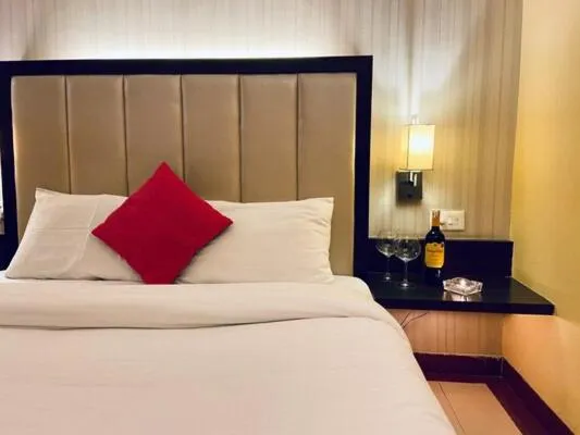 Bedroom, Bed in Status Club Resort