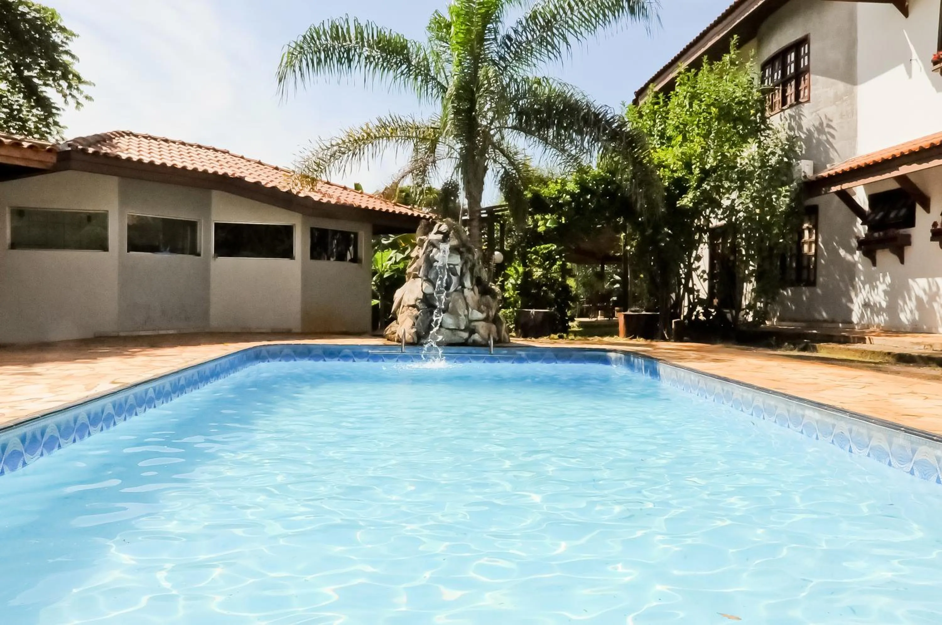 Swimming pool in Hotel Nova Odessa - OFICIAL