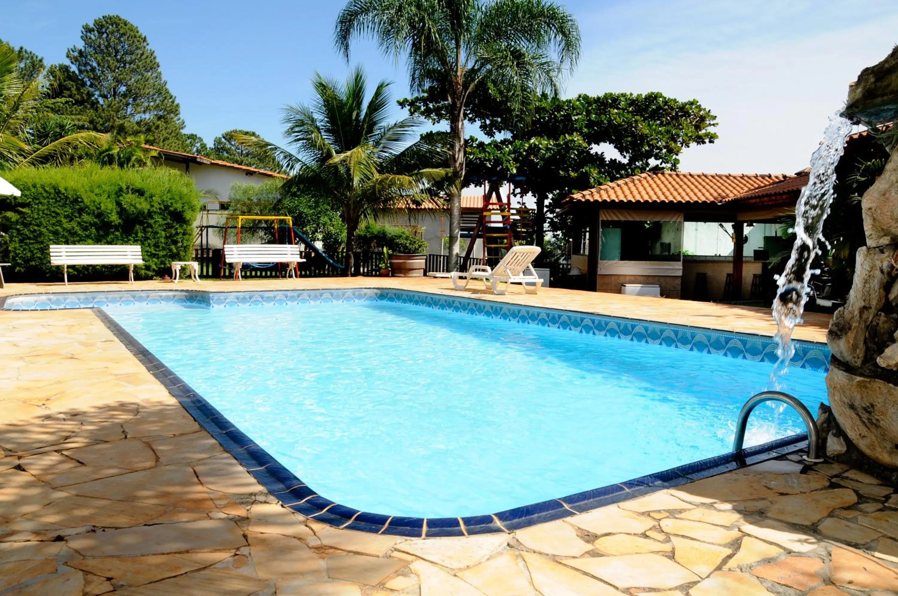 Swimming pool in Hotel Nova Odessa - OFICIAL