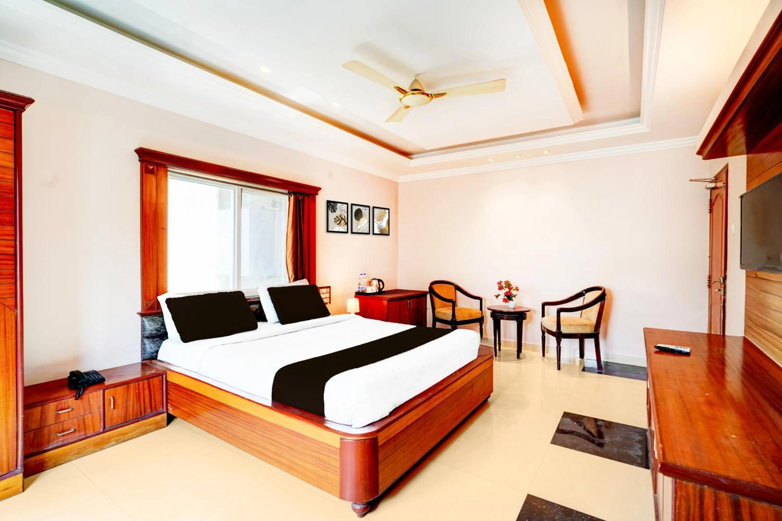 Bedroom, Bed in Super Townhouse Anantapur Near Srikantam Circle