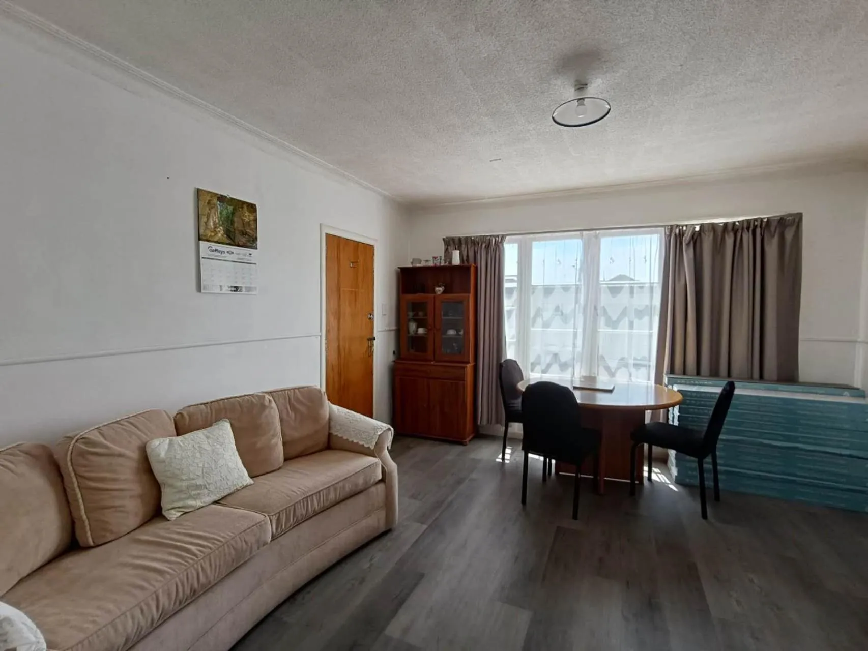 Dining area in Rainbow Motel & Guest House