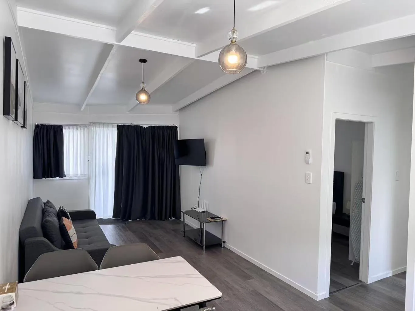 Rainbow Motel & Guest House