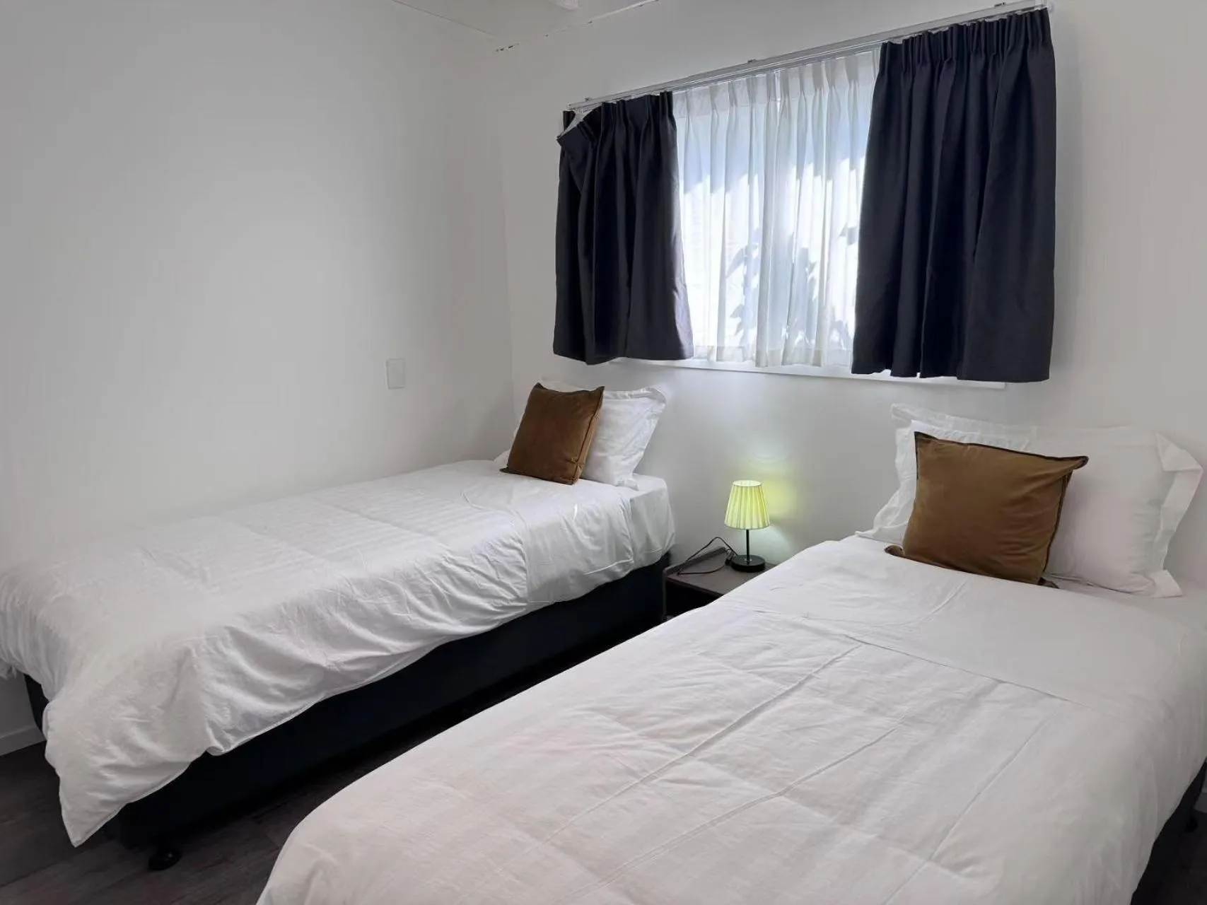 Bed in Rainbow Motel & Guest House