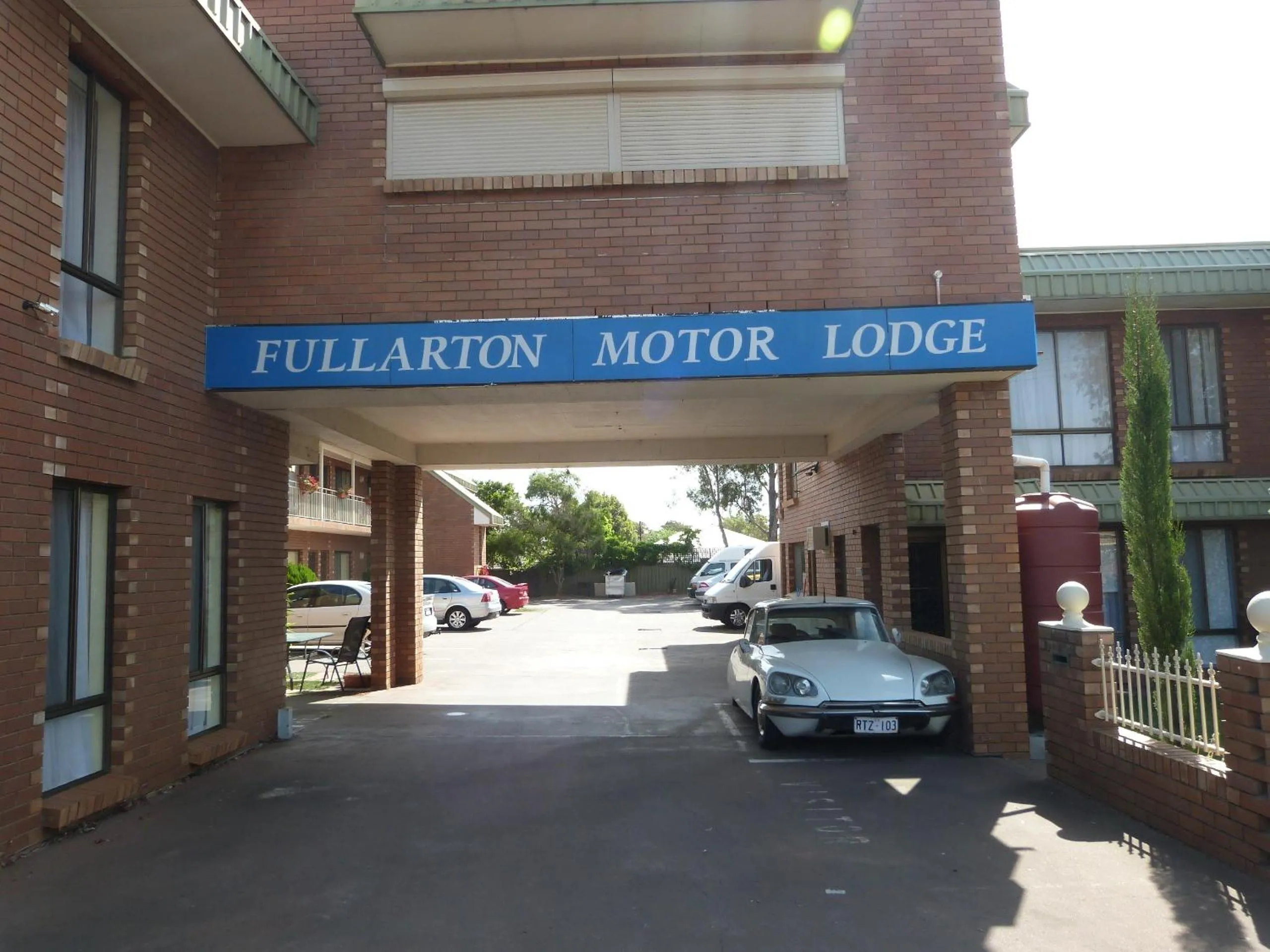 Facade/entrance in Fullarton Motor Lodge