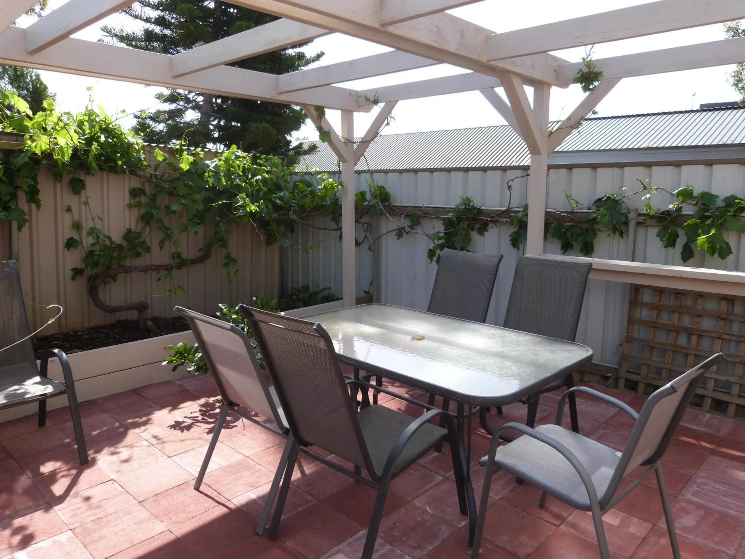 Patio in Fullarton Motor Lodge