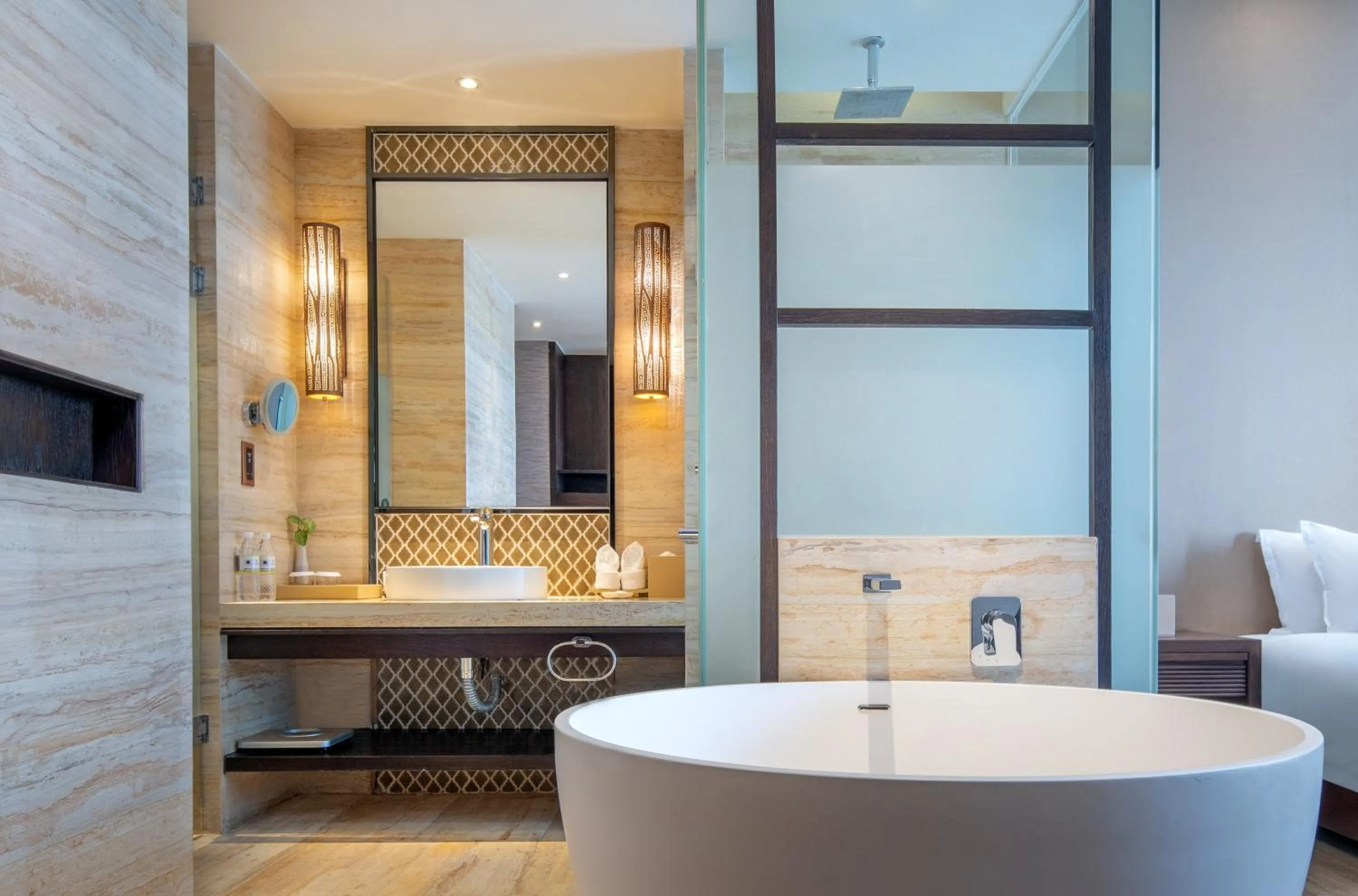 Bath in Mangrove Tree Resort World Sanya Bay- Queen Palm Towers