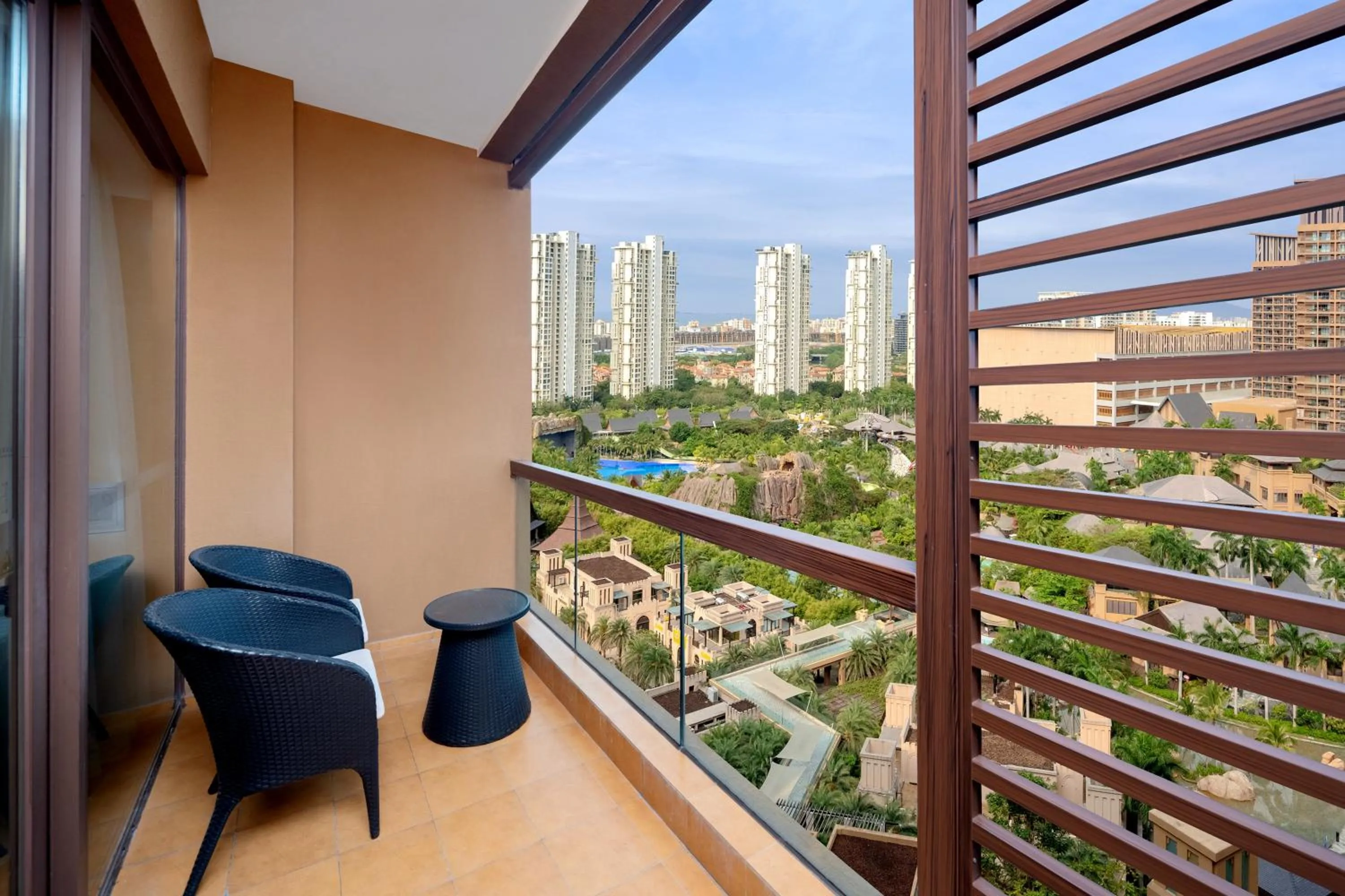Balcony/Terrace in Mangrove Tree Resort World Sanya Bay- Queen Palm Towers