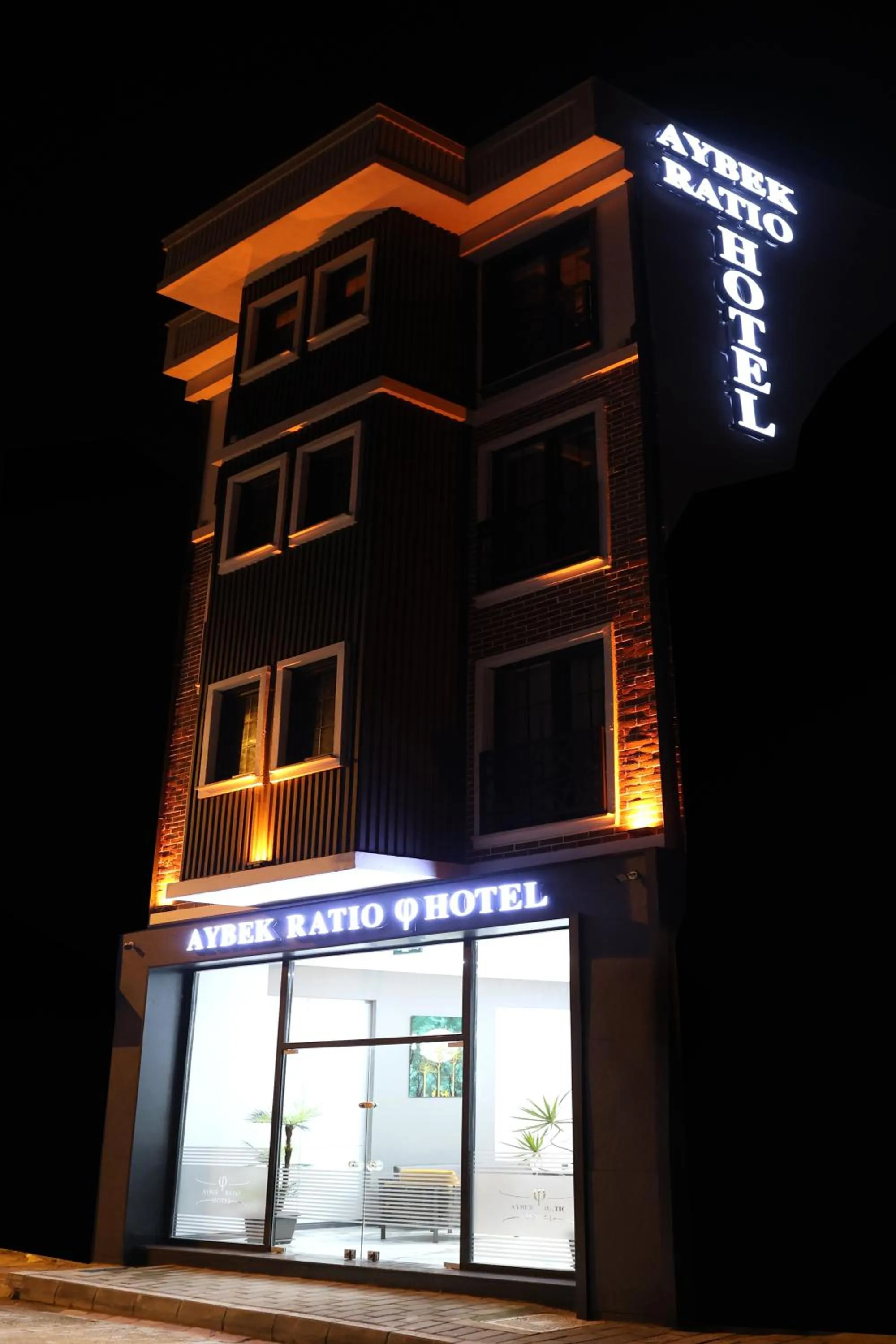 Property building in Aybek Ratio Hotel