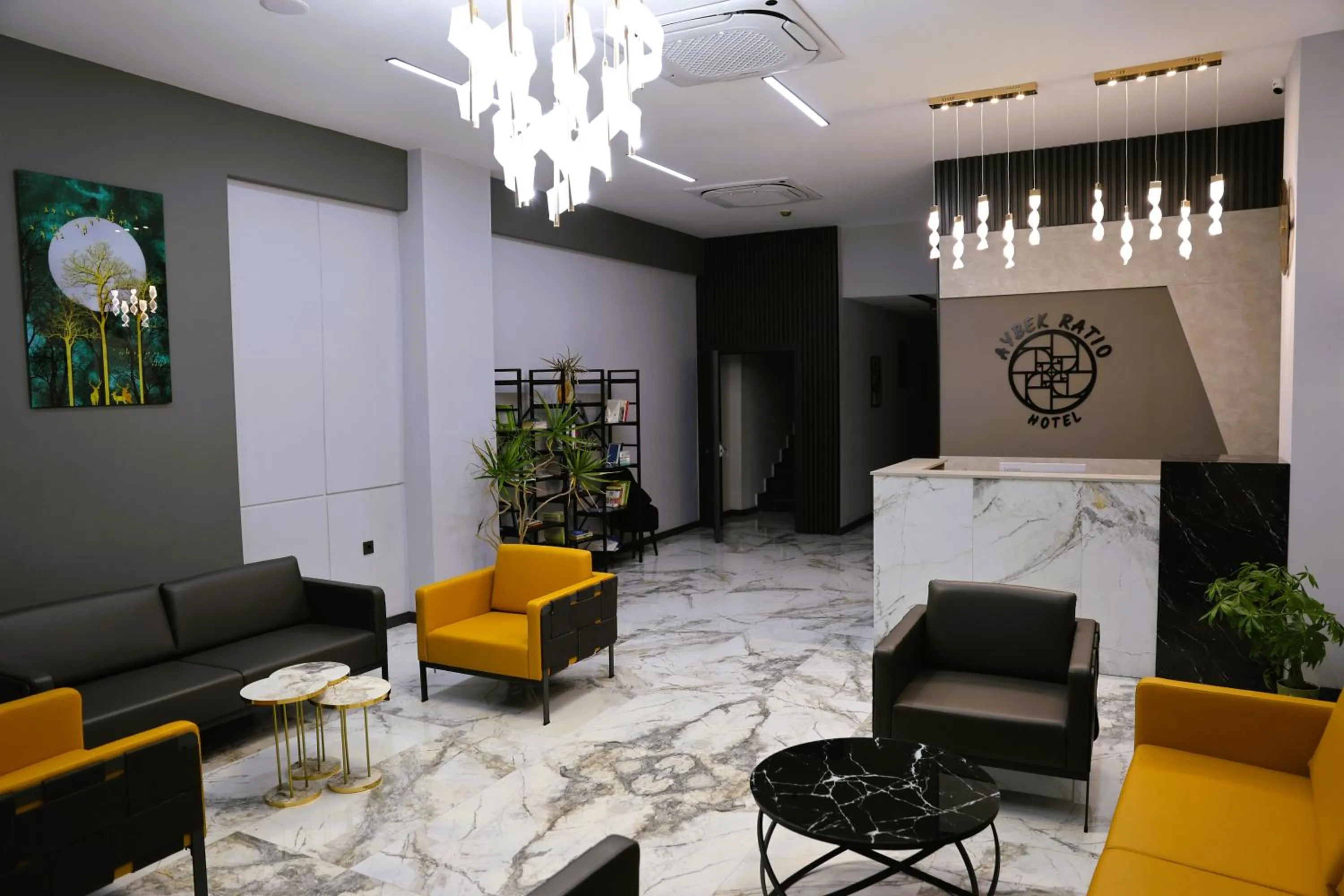 Seating area in Aybek Ratio Hotel