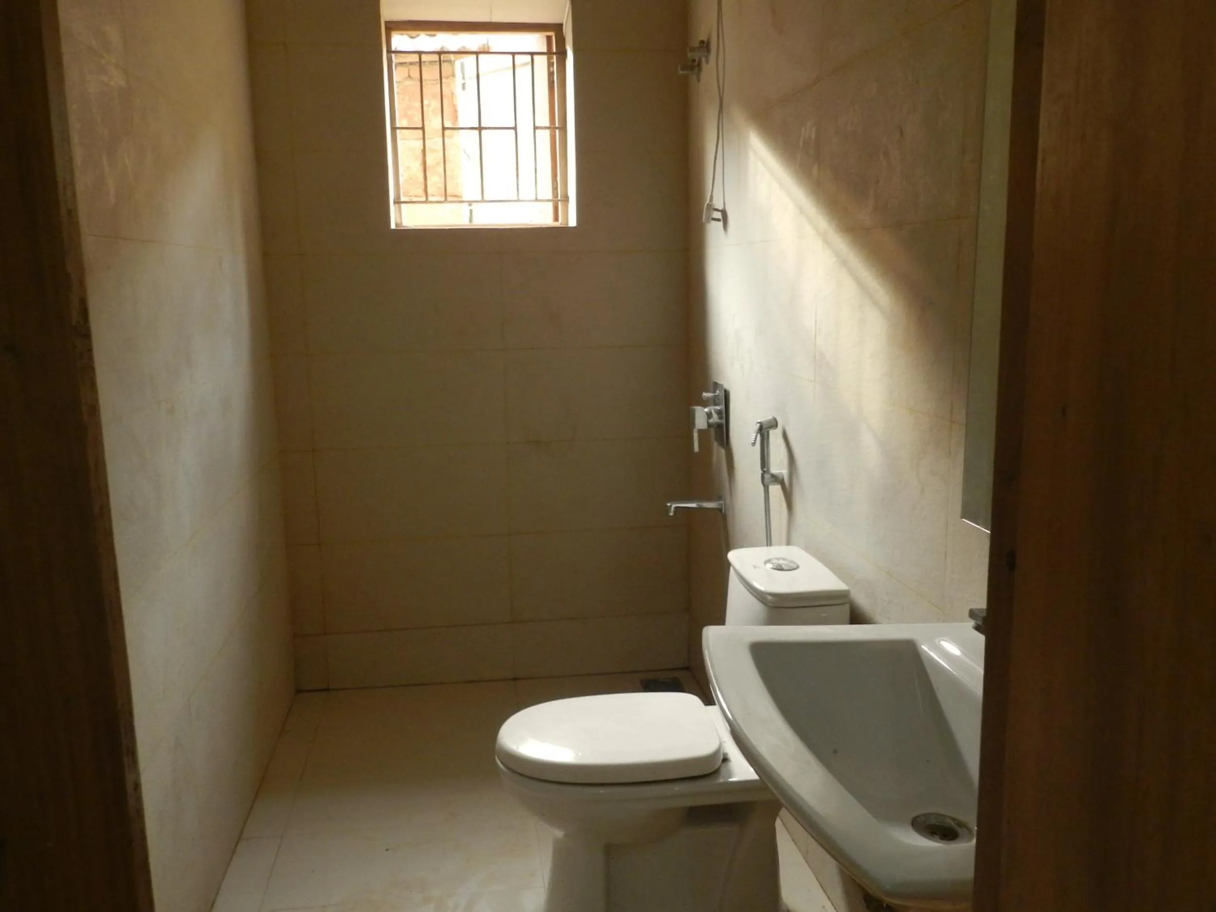 Shower in The Old Quarter Hostel