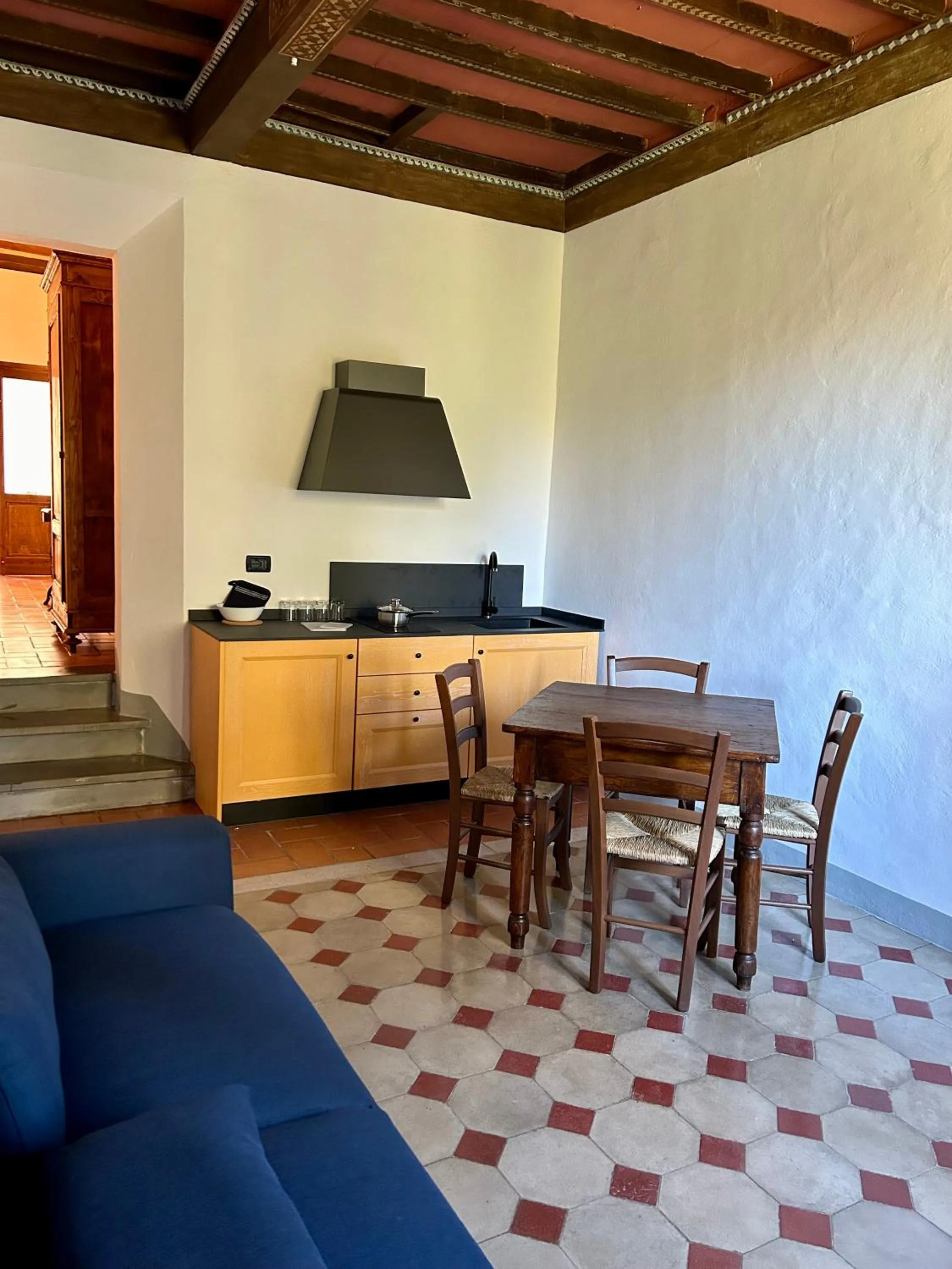 Kitchen or kitchenette in Villa Mucellena