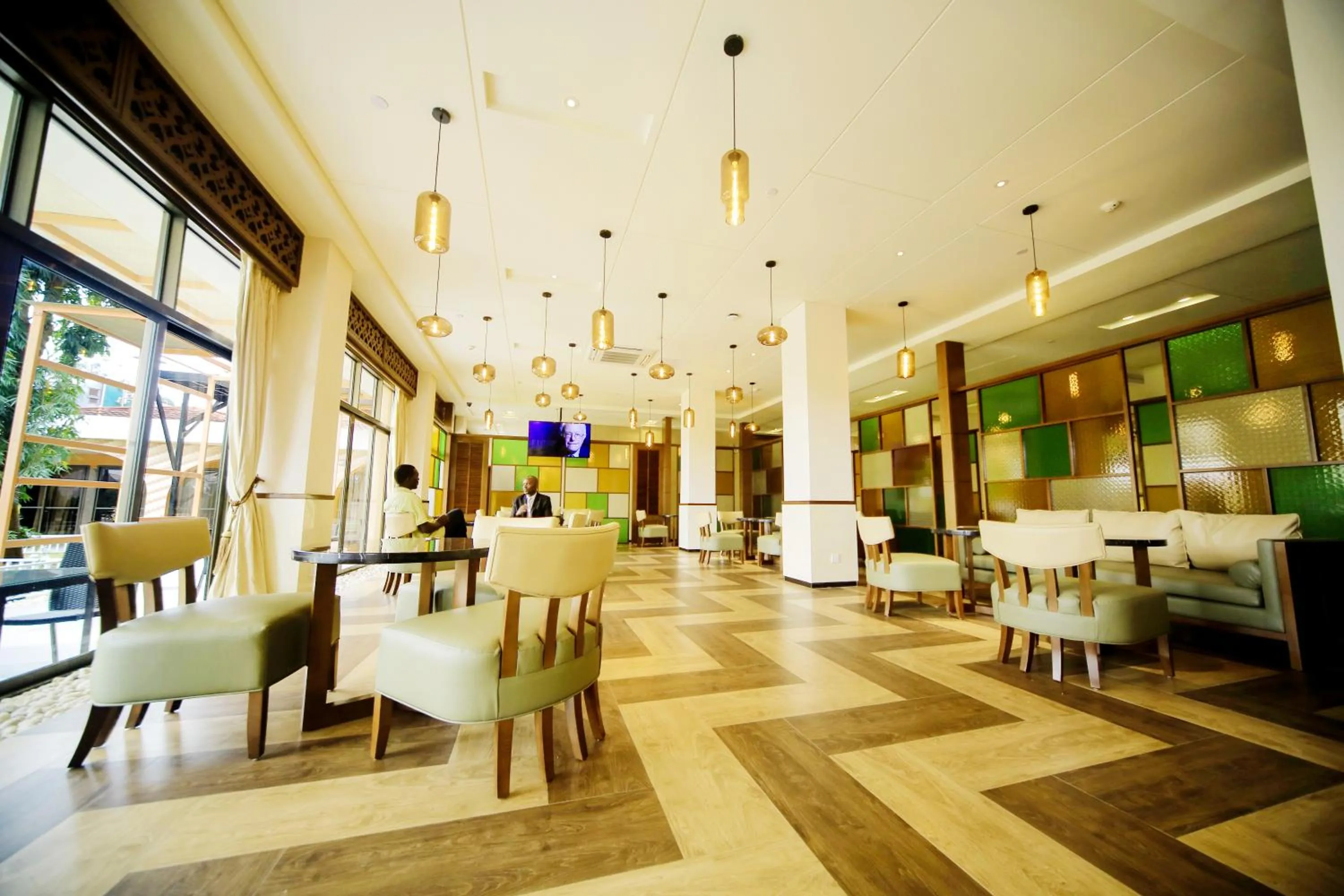 Communal lounge/ TV room in Hotel Africana