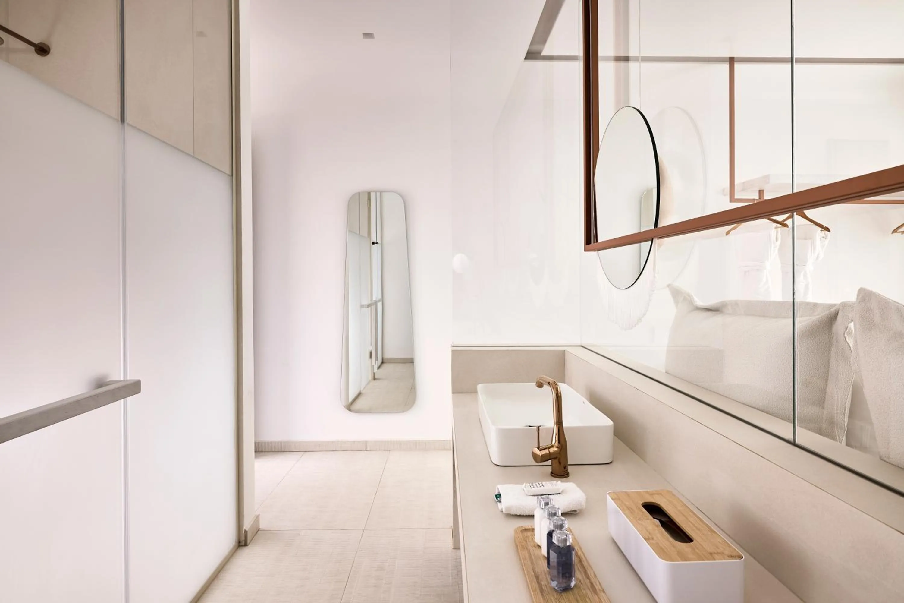 Bathroom in Ethereum Mykonos