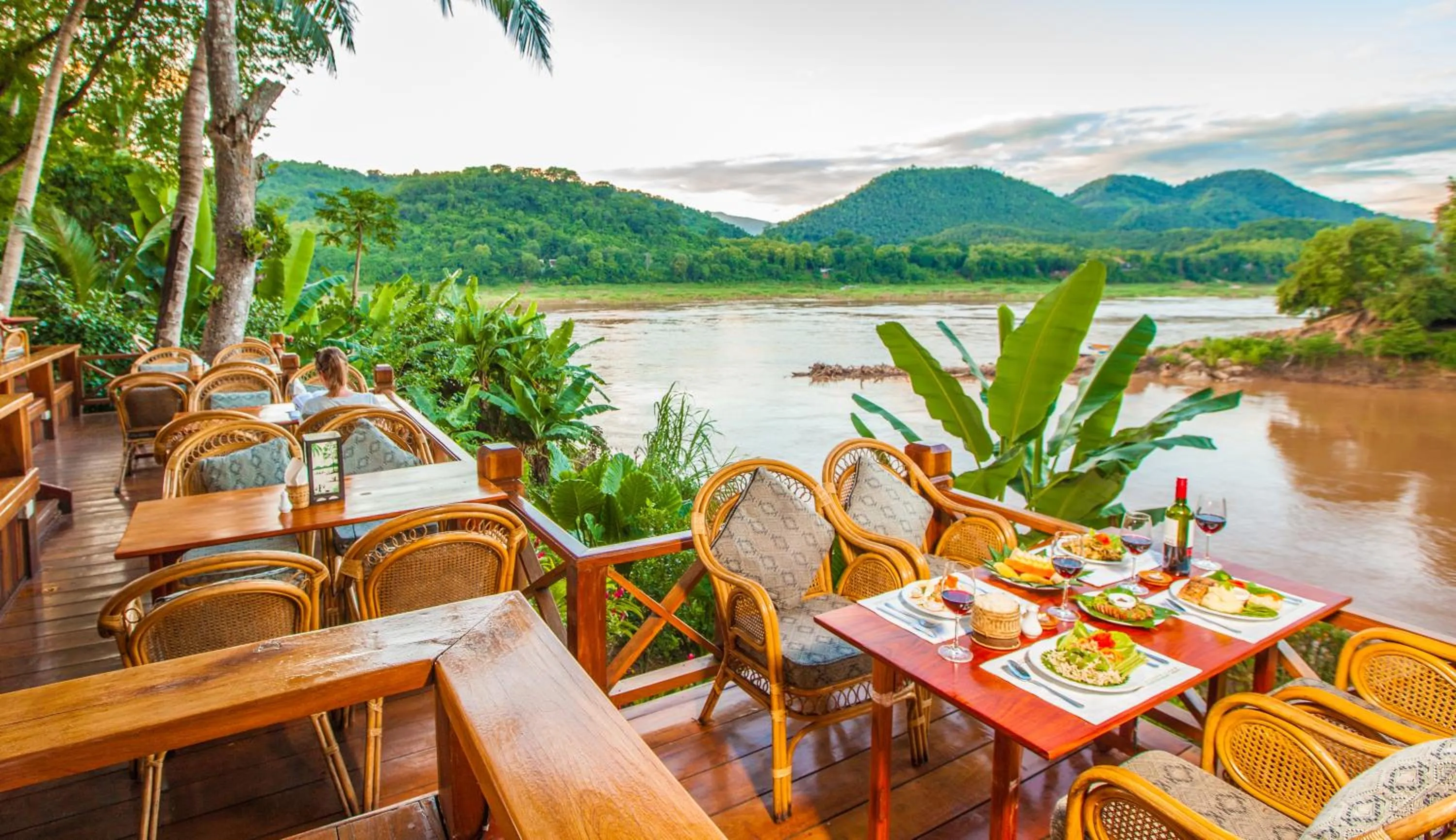 Restaurant/places to eat in Mekong Riverview Hotel