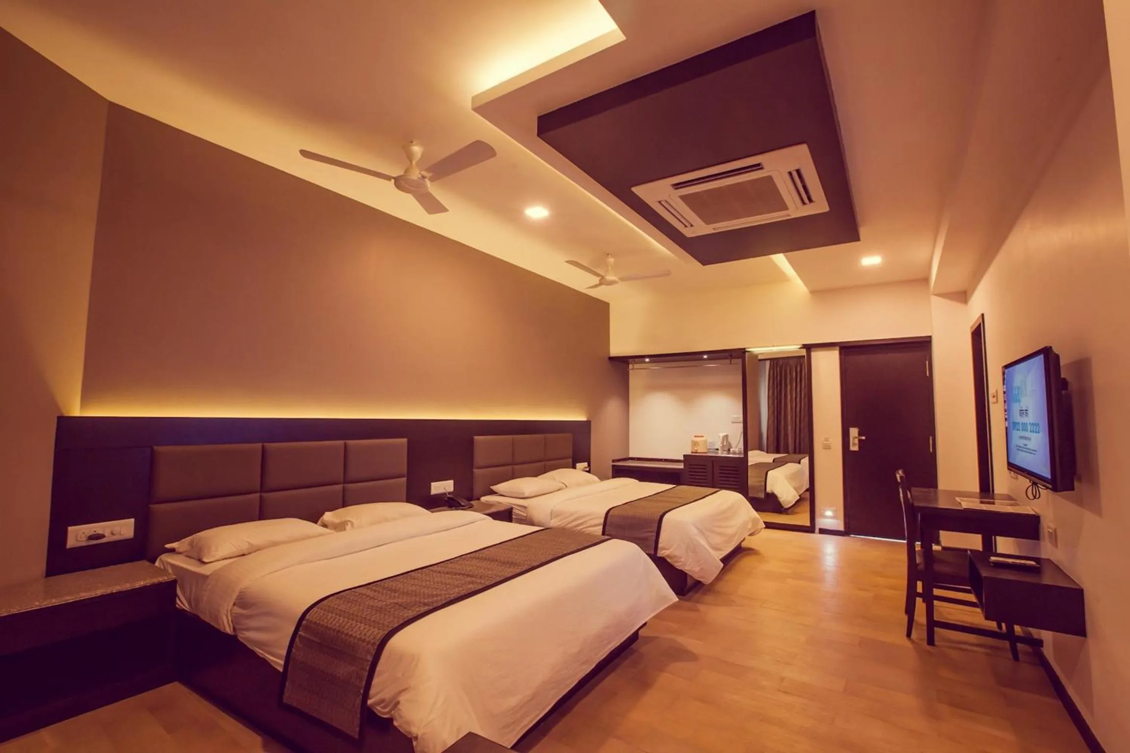 Photo of the whole room, Bed in Damanganga Valley Resort Silvassa