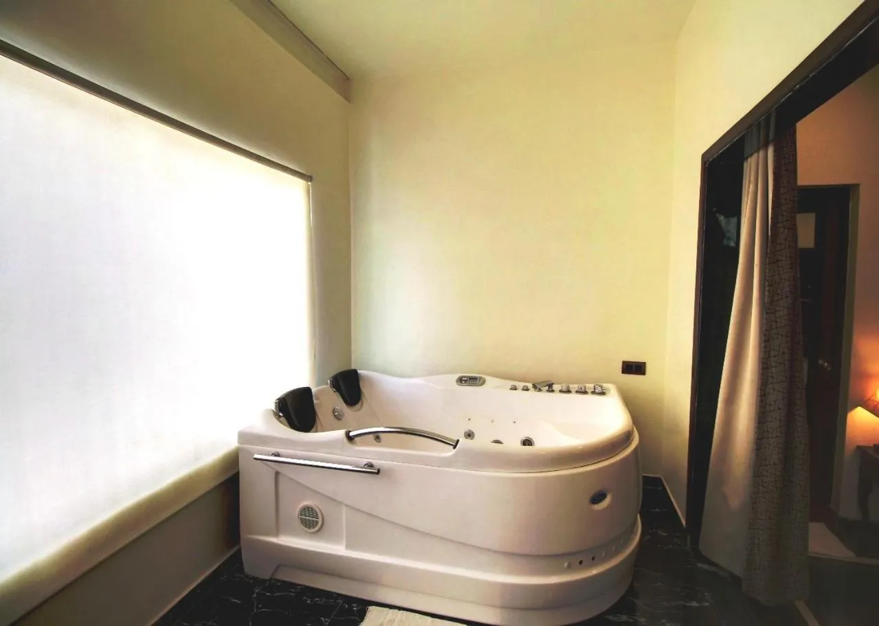 Bathroom in Damanganga Valley Resort Silvassa