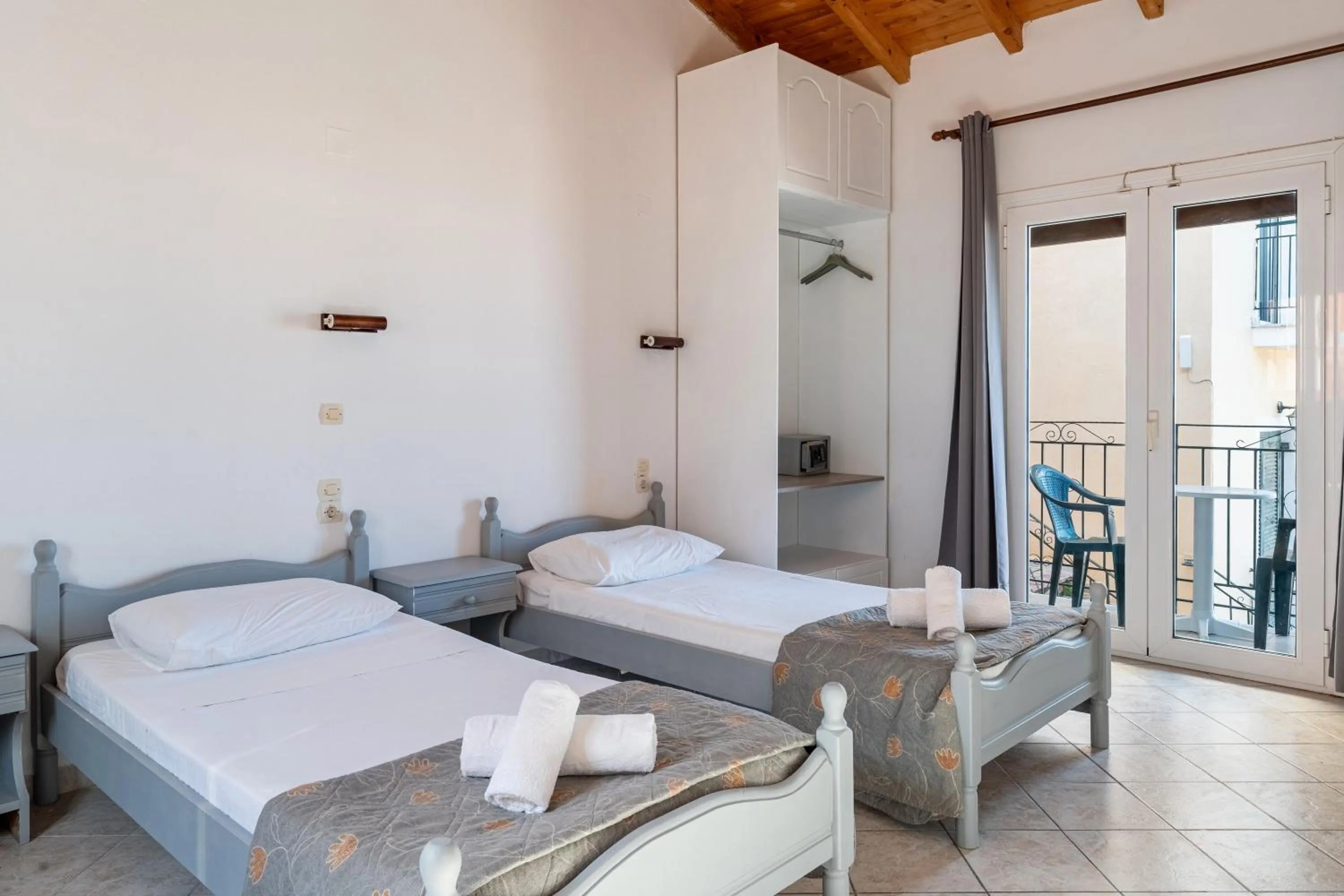 Property building in Kavos Panorama Complex