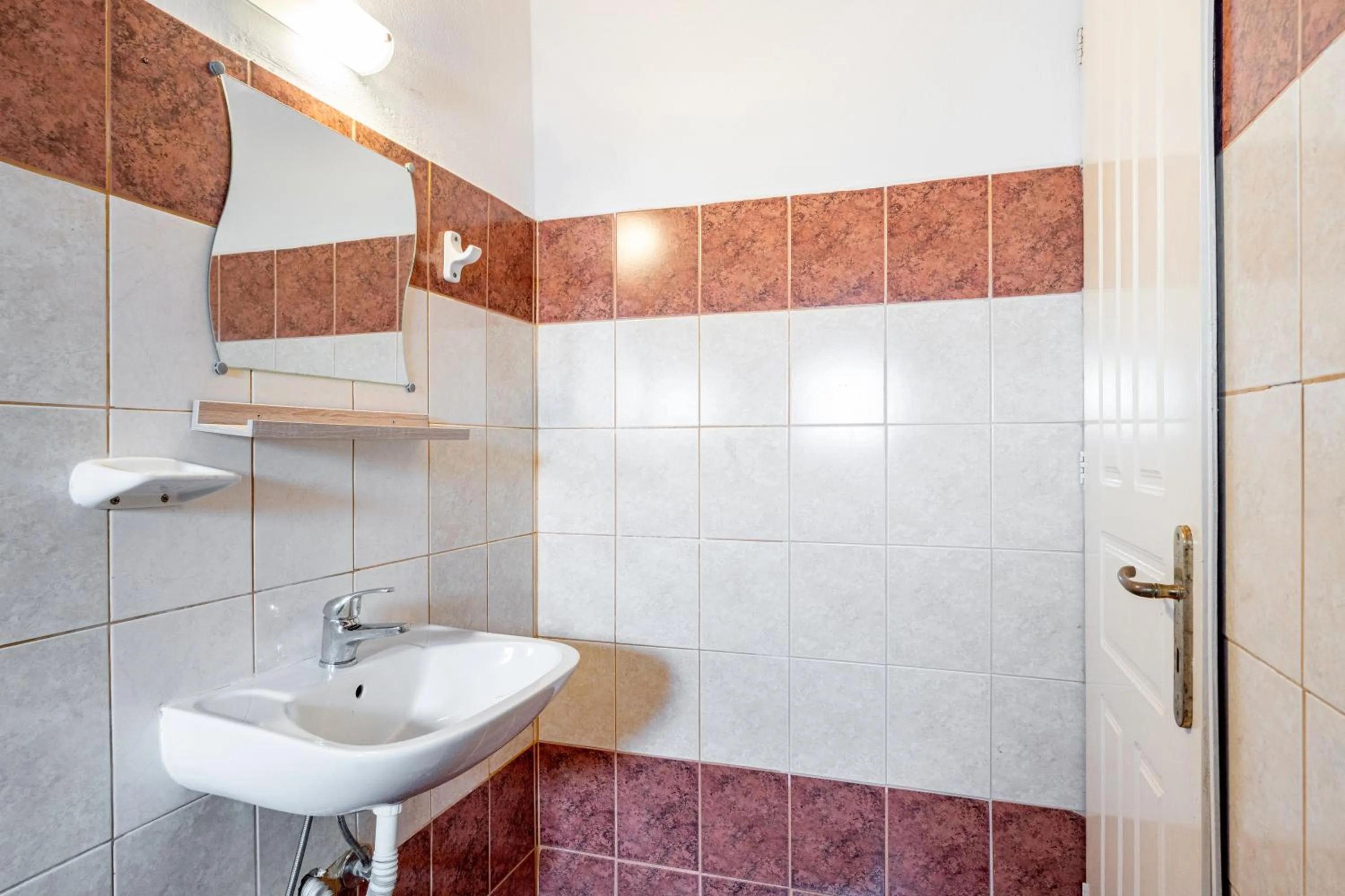 Bathroom in Kavos Panorama Complex