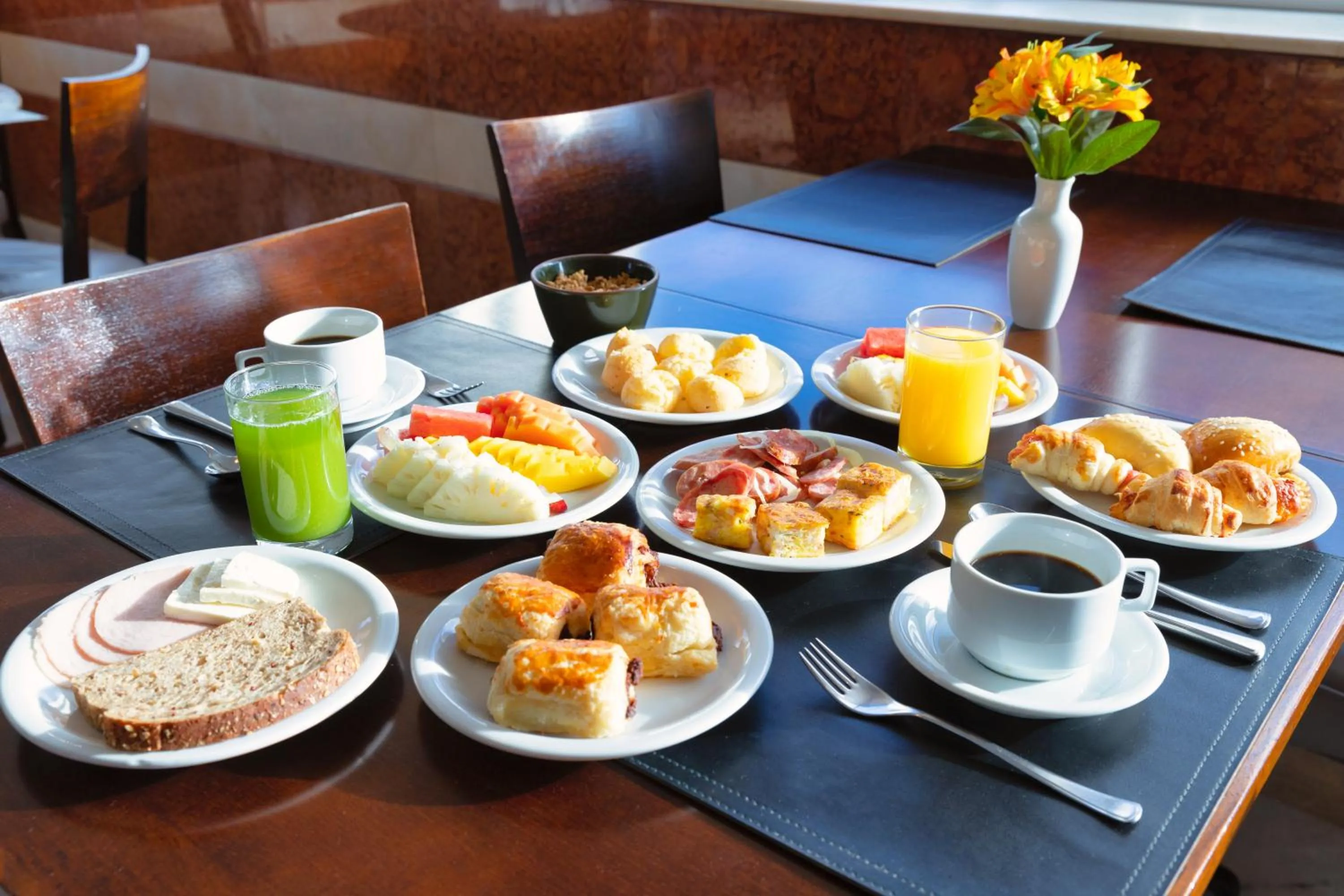 Breakfast in Wyndham Garden São Paulo Convention Nortel