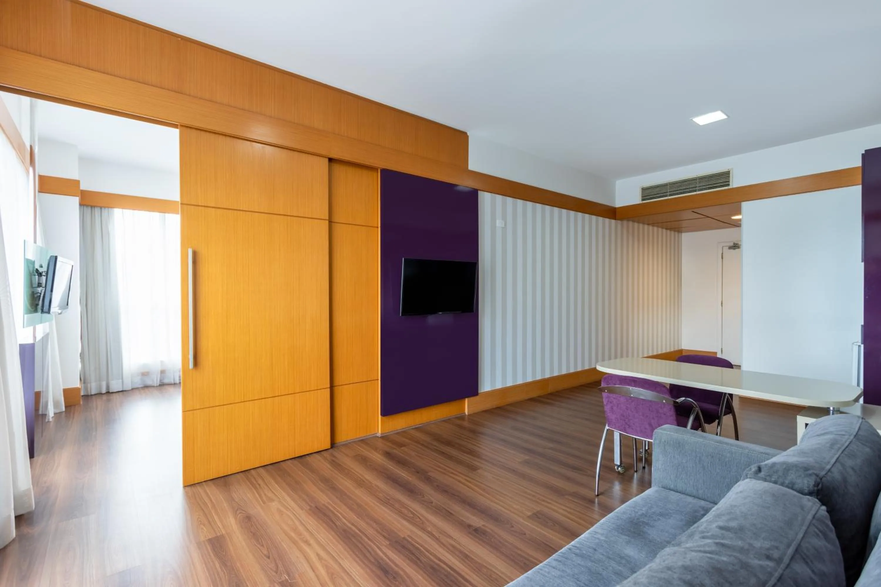 Living room in Wyndham Garden São Paulo Convention Nortel