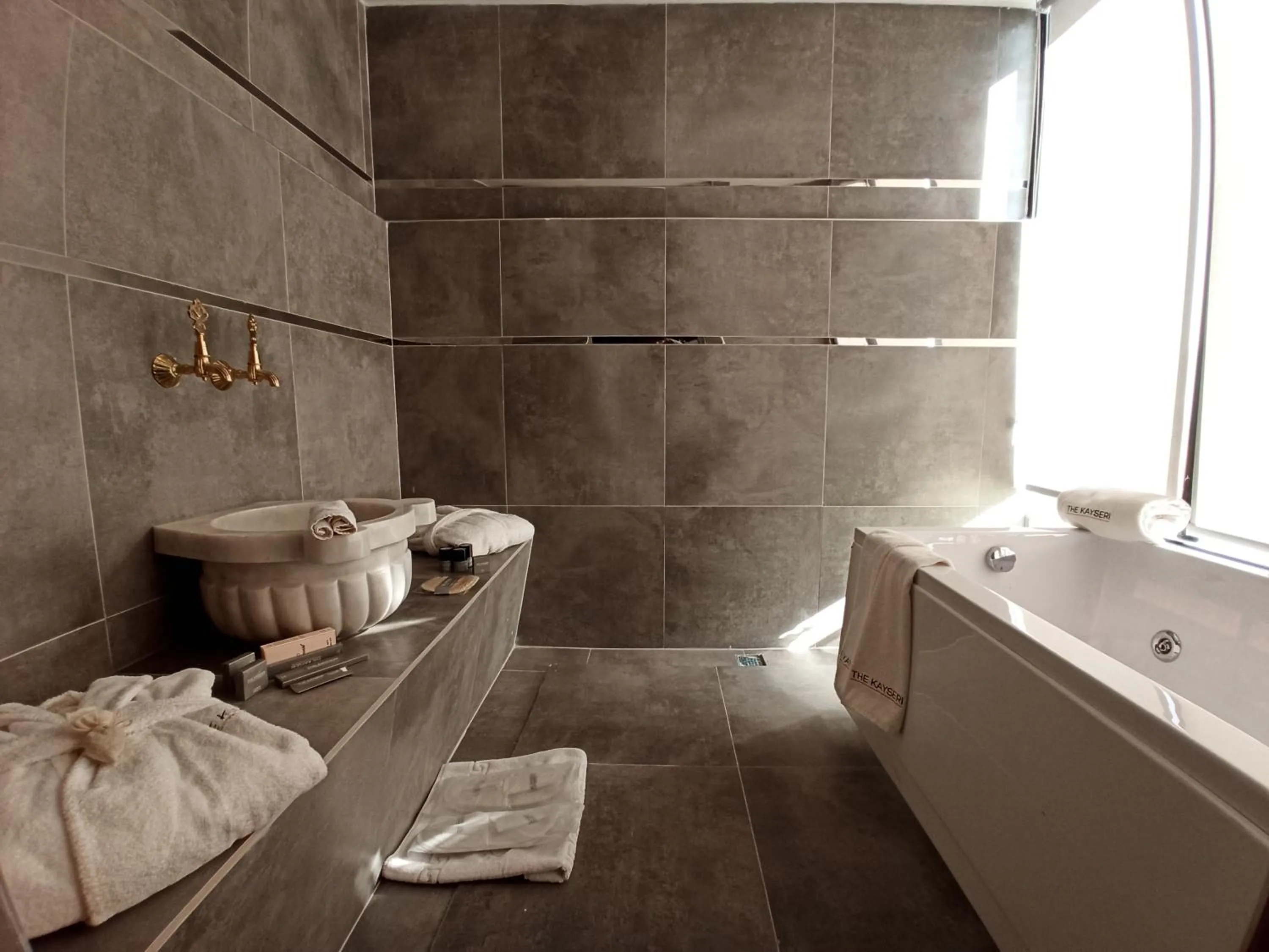 Bath in The Kayseri Loft Hotel