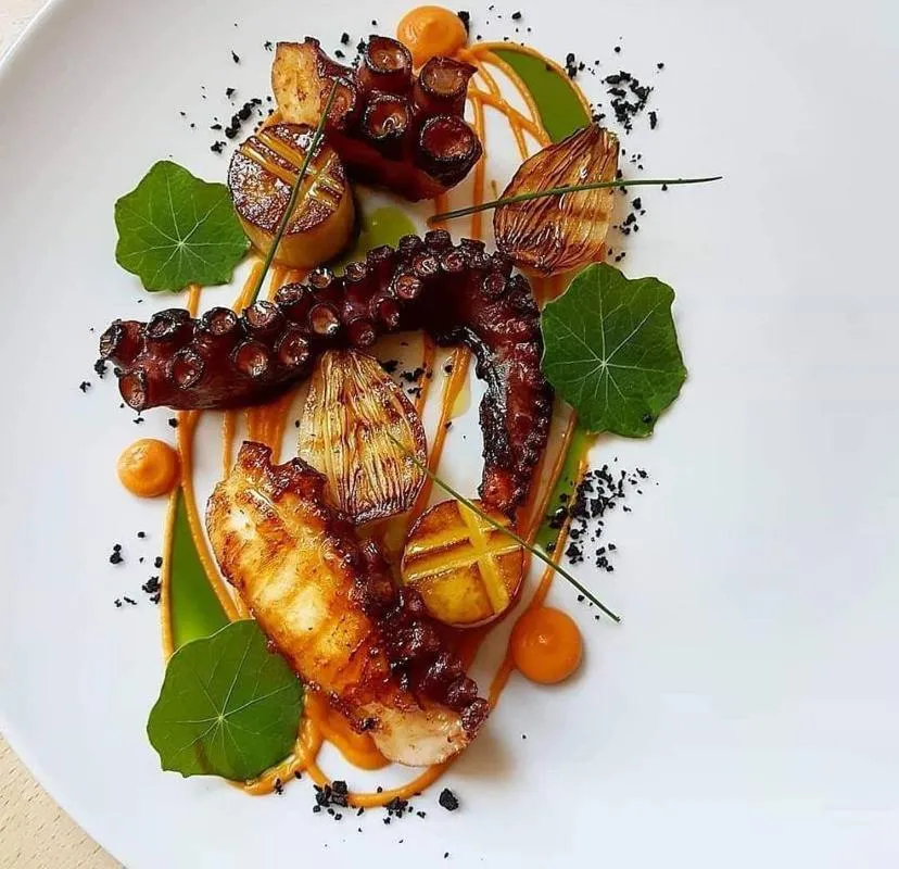 Food in Coral Hotel & Resort