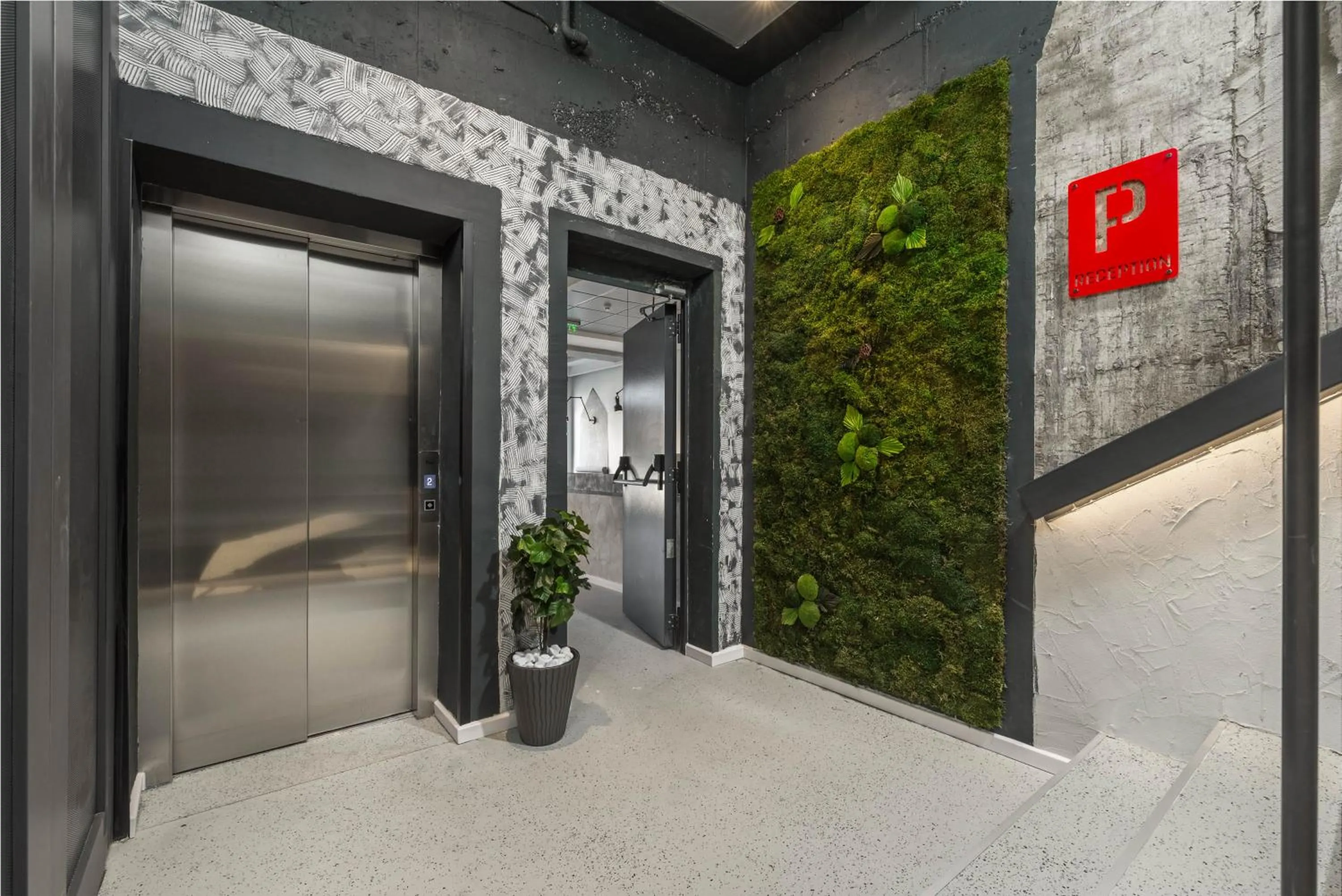 elevator in URBAN BUDGET HOTEL