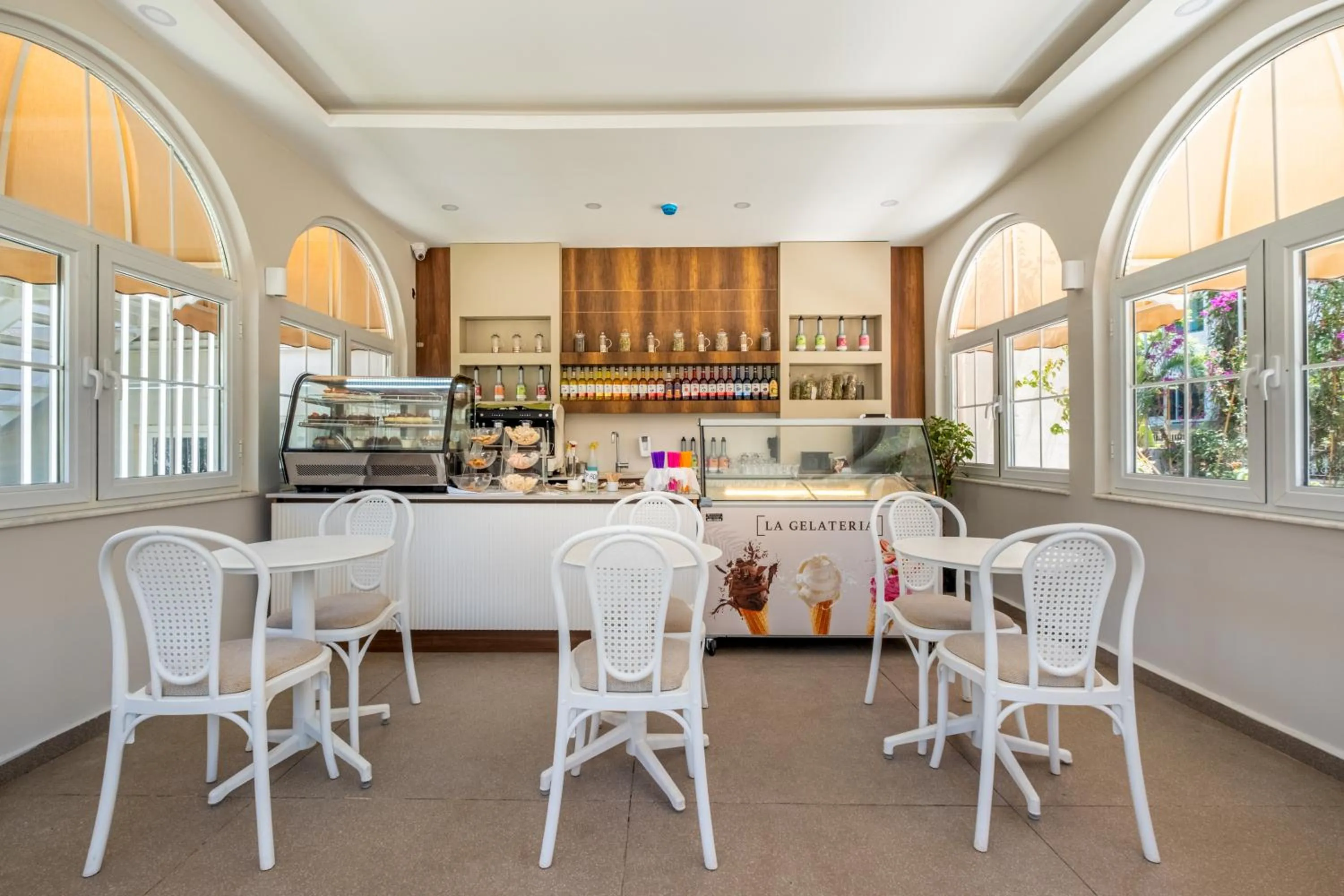 Coffee/tea facilities in Rose Garden Premium - Ultra All Inclusive