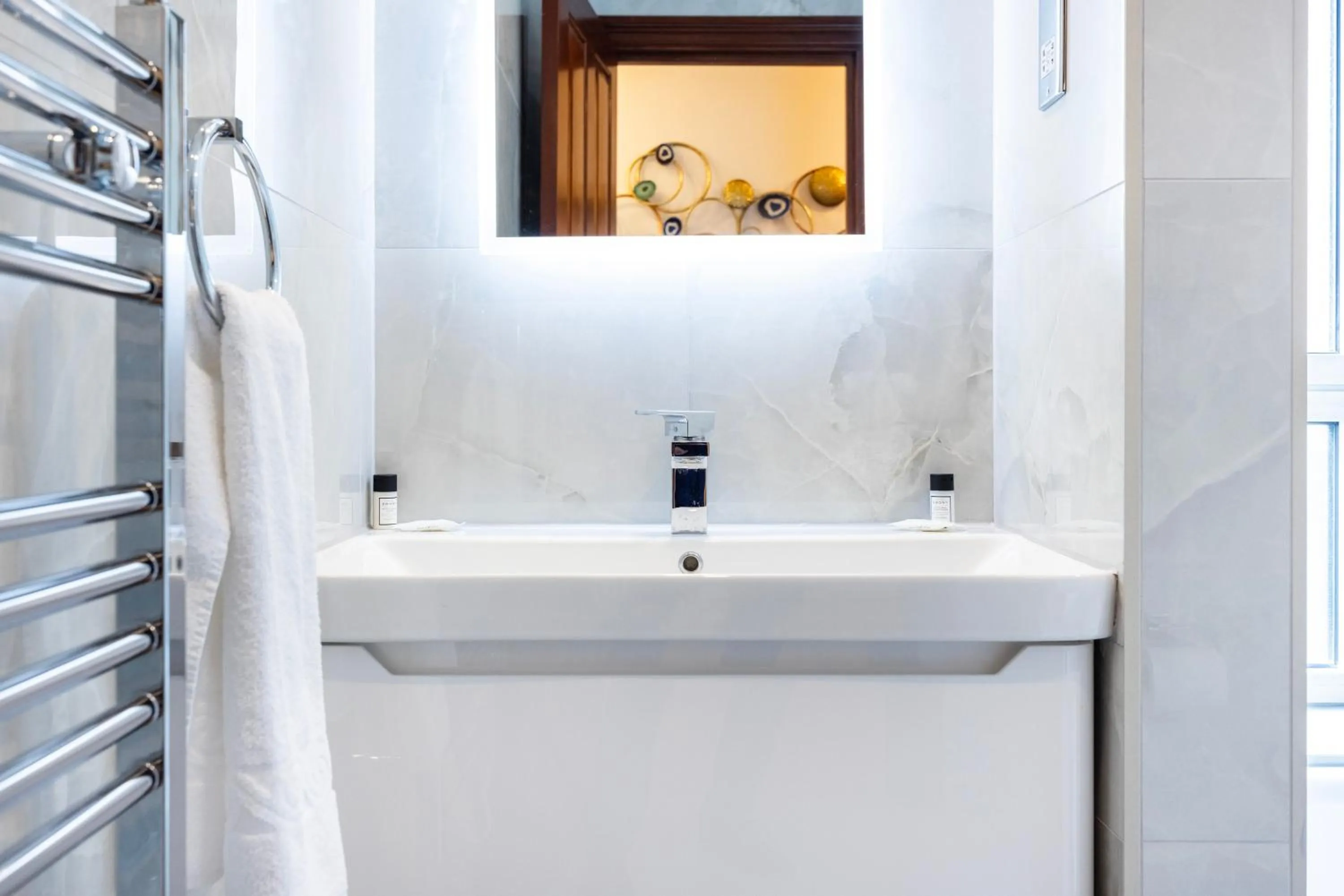 Bathroom in CARLTON COURT - MAYFAIR