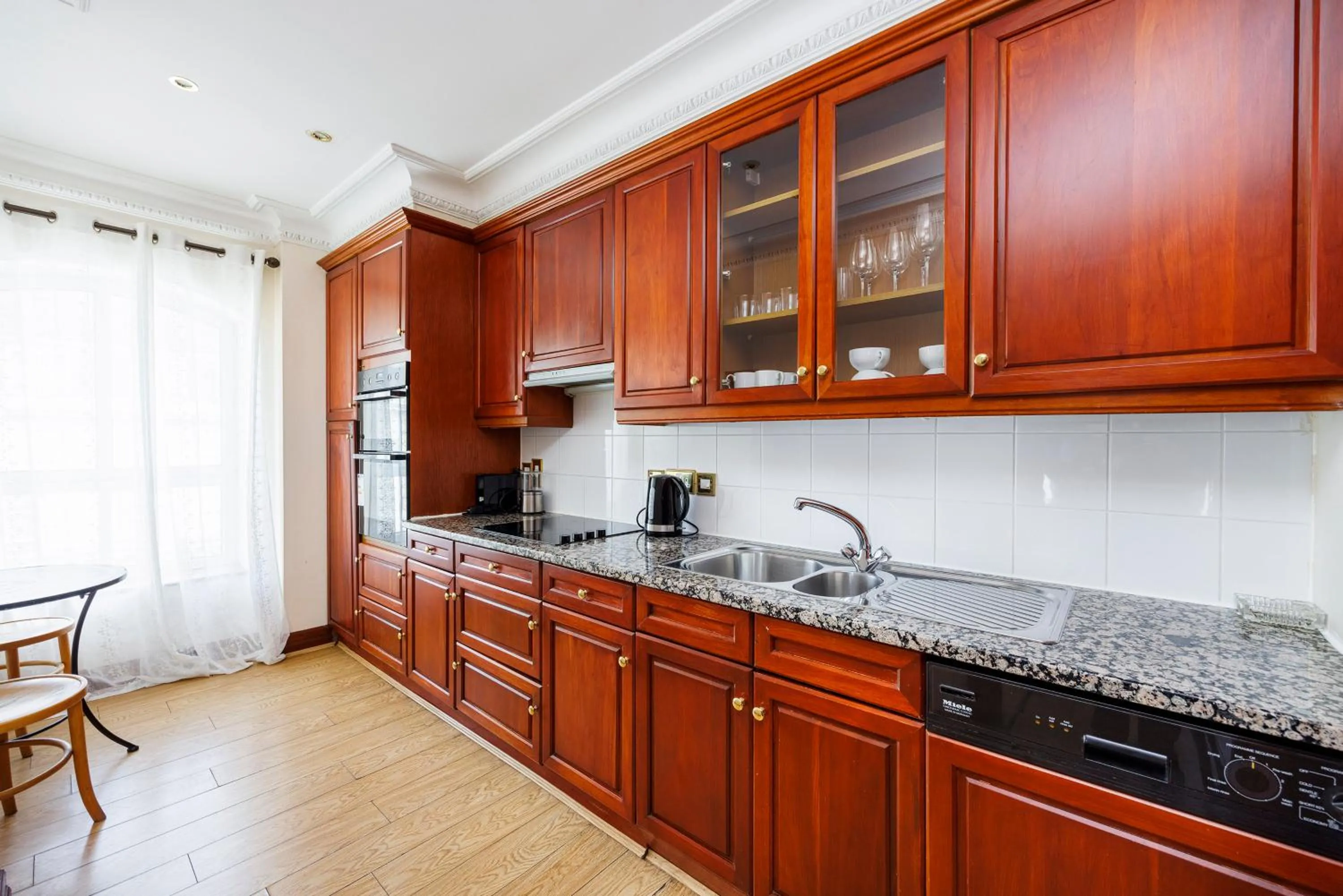 Kitchen or kitchenette in CARLTON COURT - MAYFAIR