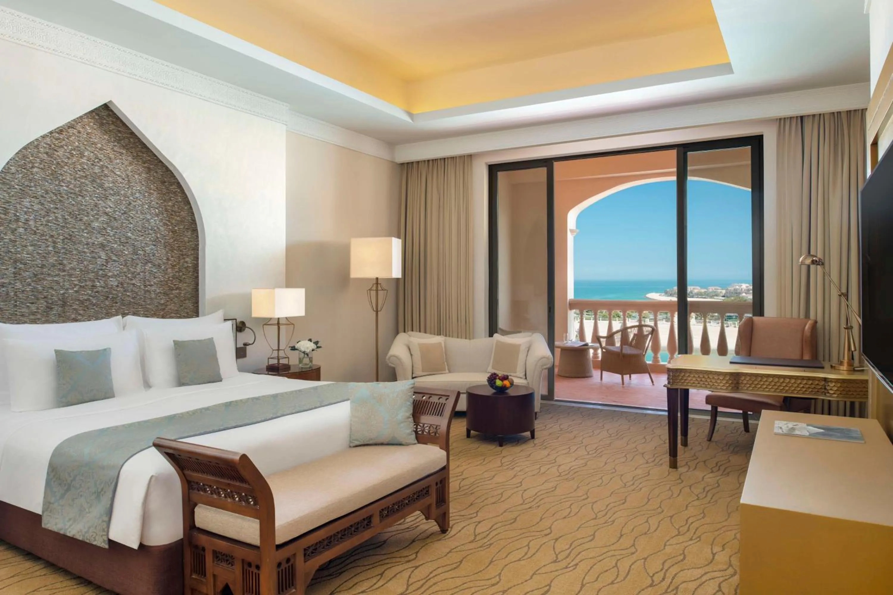 Photo of the whole room, Bed in Marsa Malaz Kempinski, The Pearl