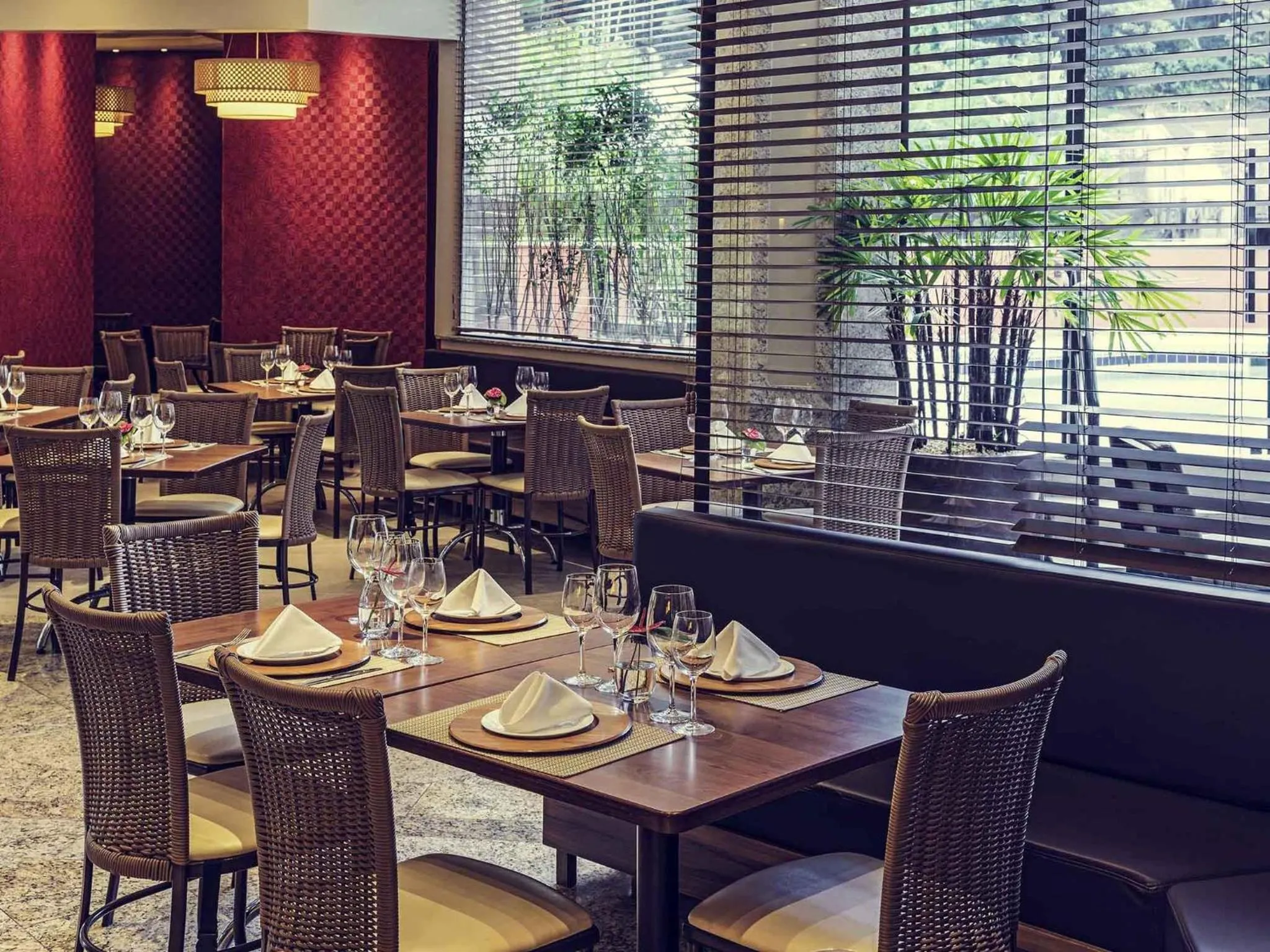 Restaurant/places to eat in Mercure Joinville Prinz