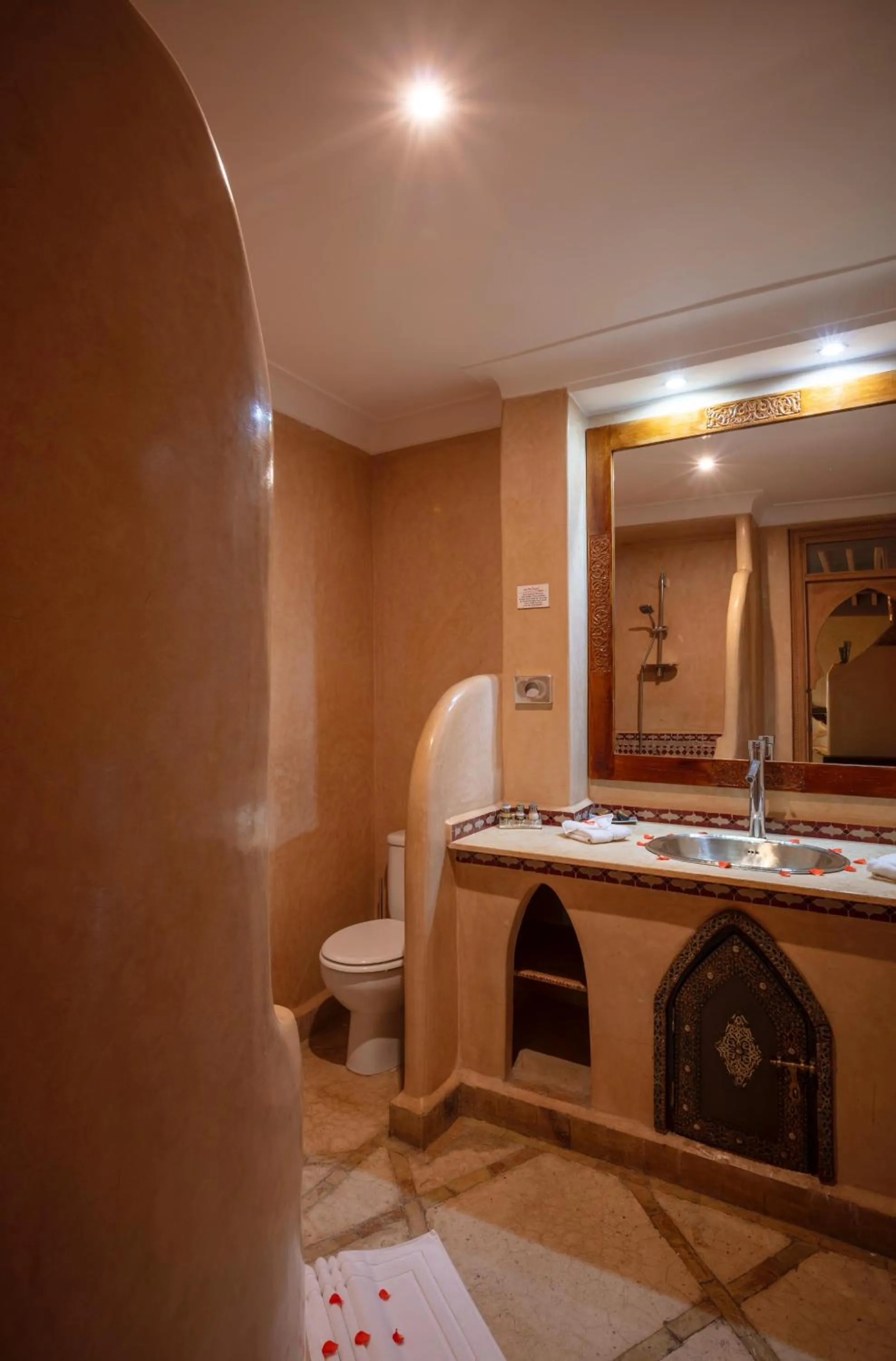 Bathroom in Riad Fleur d'Orient