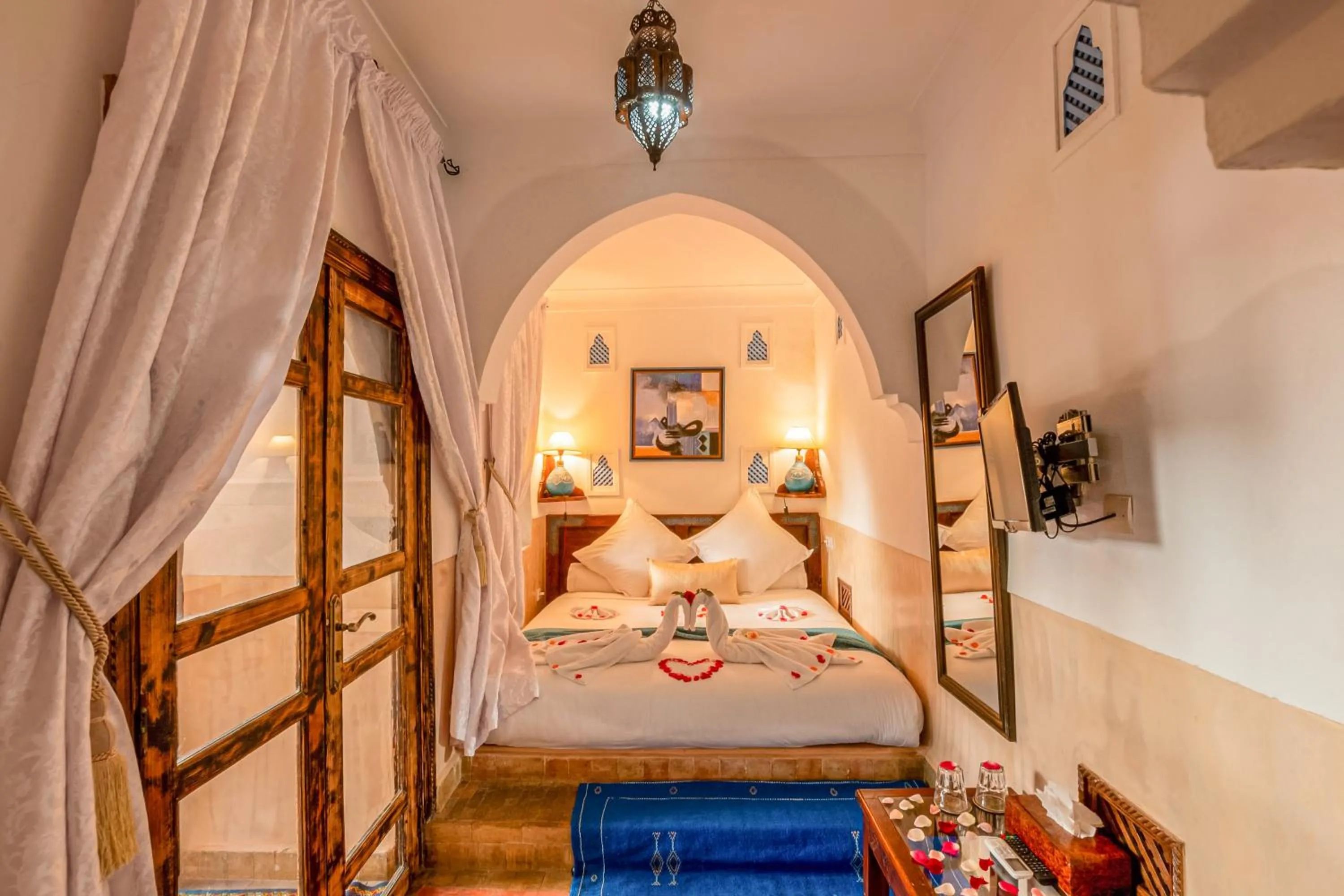 Bedroom, Bed in Riad Fleur d'Orient