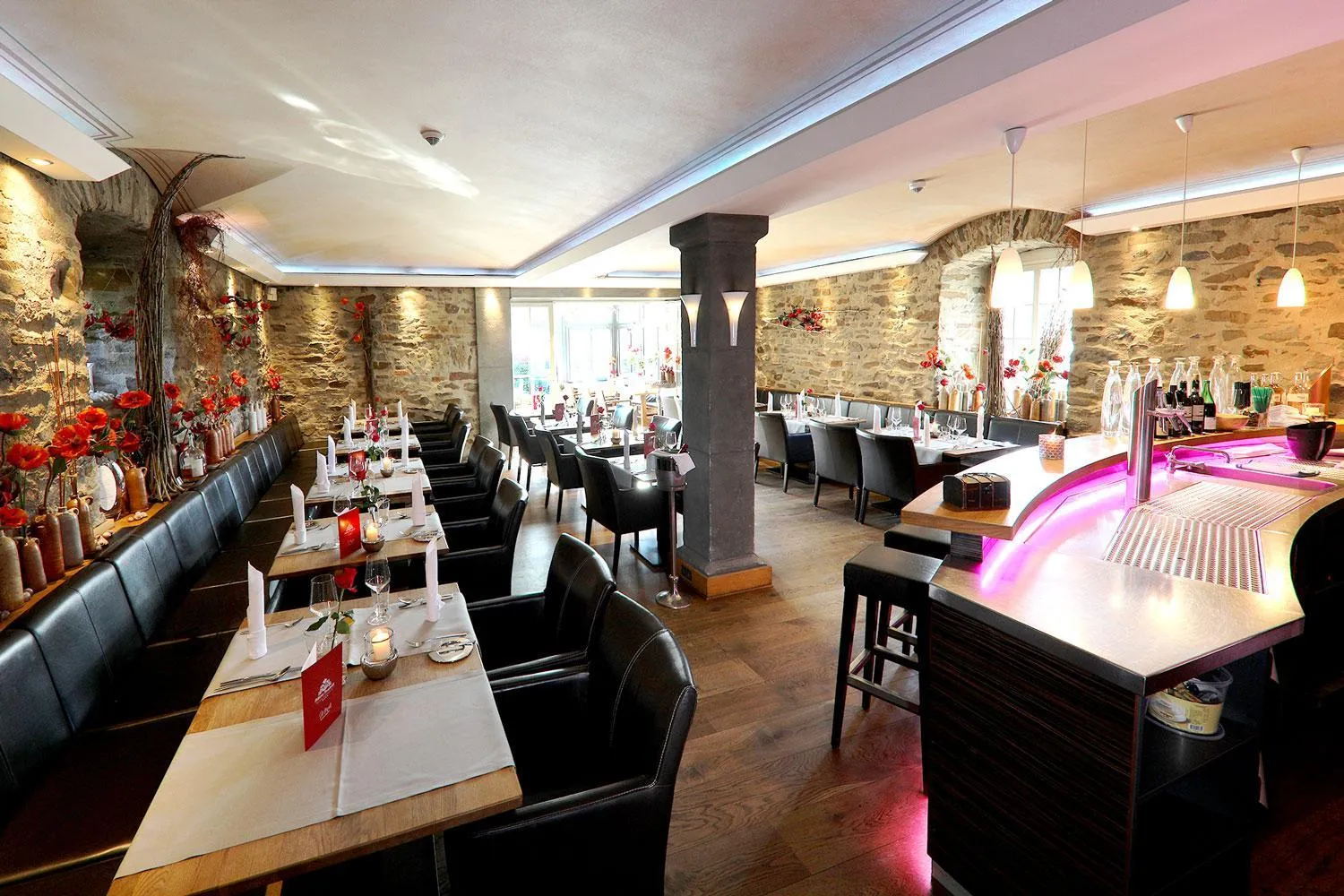 Restaurant/places to eat in Schloss Hotel Burgbrohl