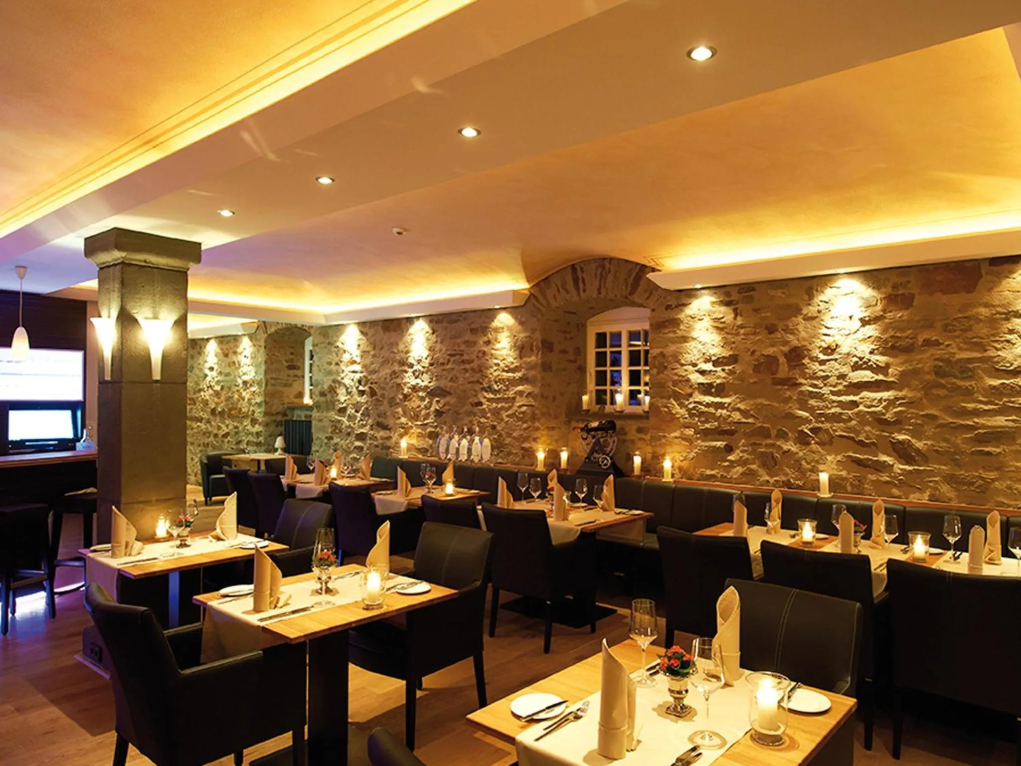 Restaurant/places to eat in Schloss Hotel Burgbrohl