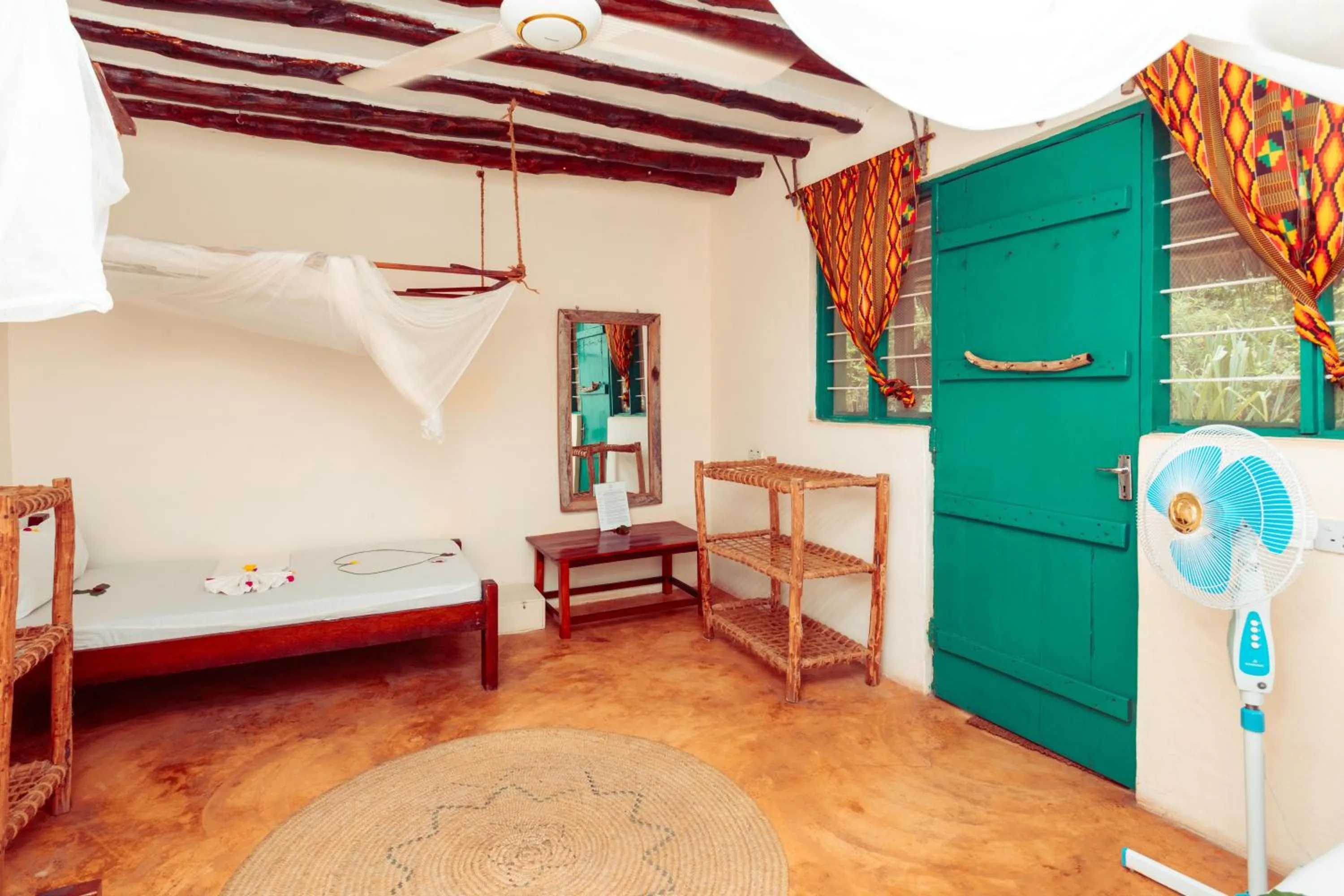 Facade/entrance, Bed in Demani Lodge Zanzibar