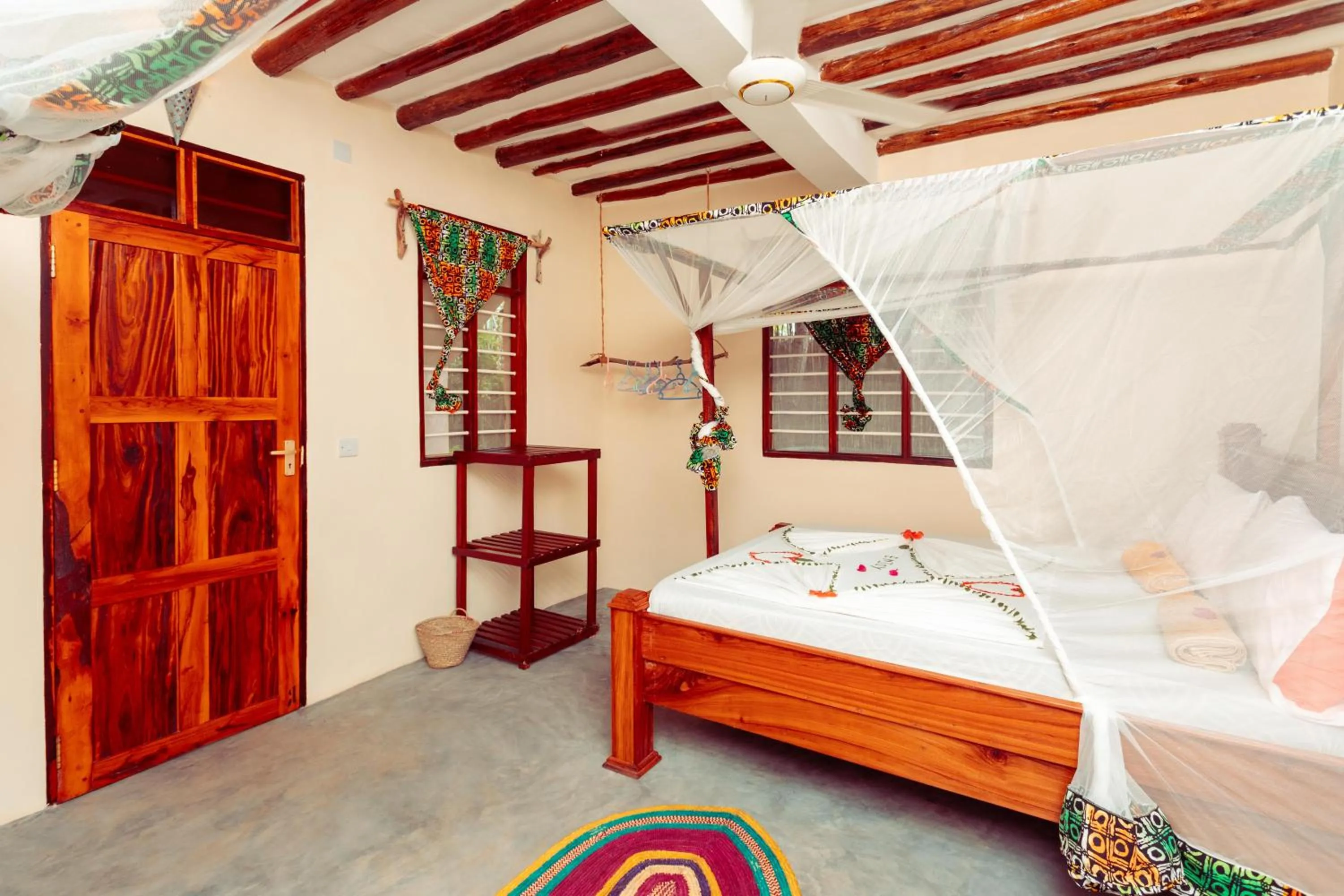 Facade/entrance, Bed in Demani Lodge Zanzibar