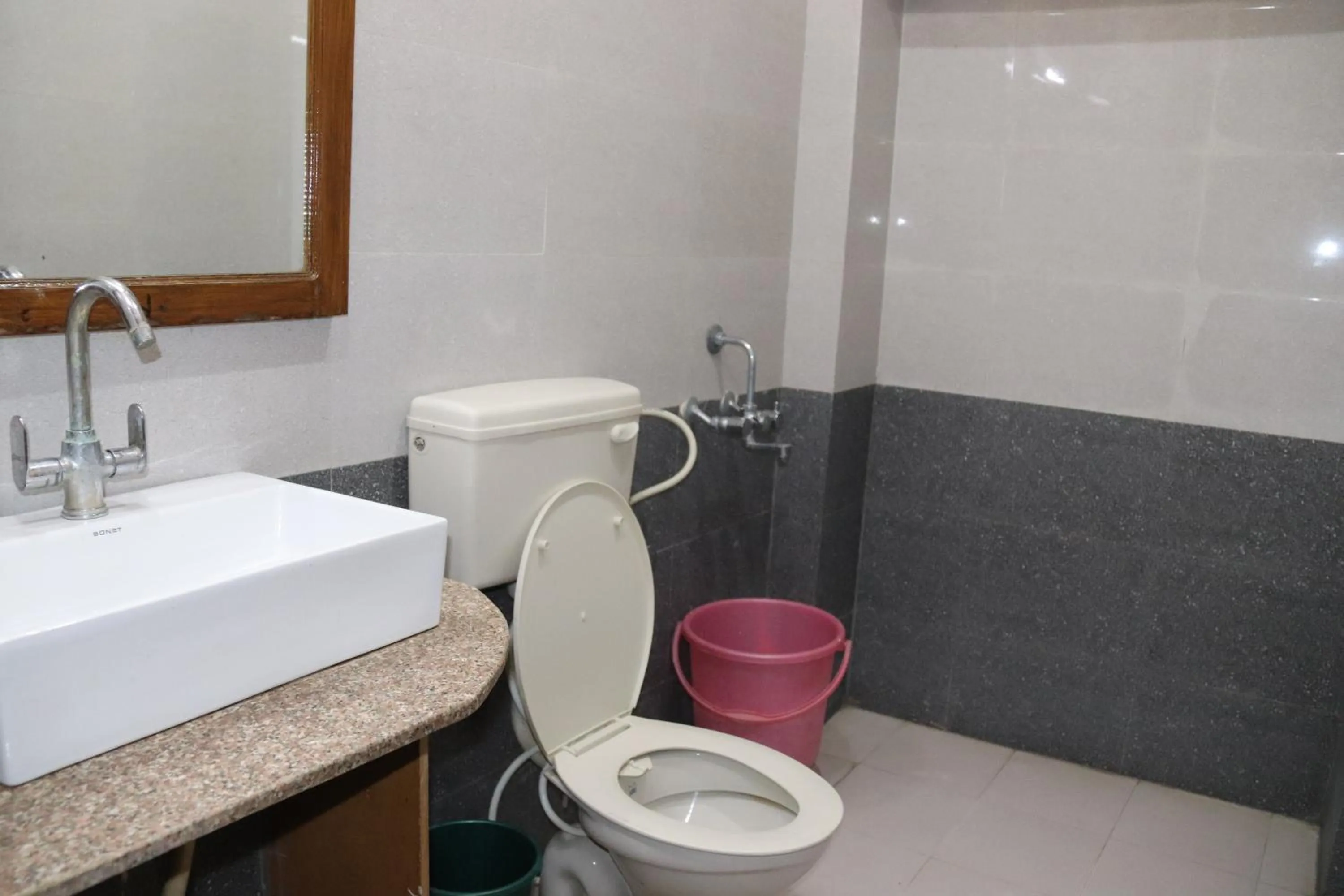 Bathroom in Hotel Pol Haveli Jaisalmer