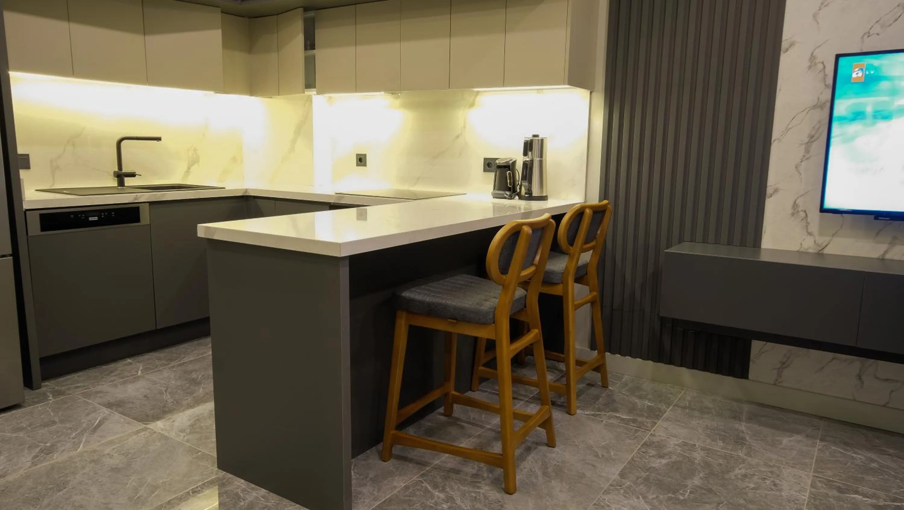 Kitchen or kitchenette in Bodrum Ada Apart Otel Turgutreis