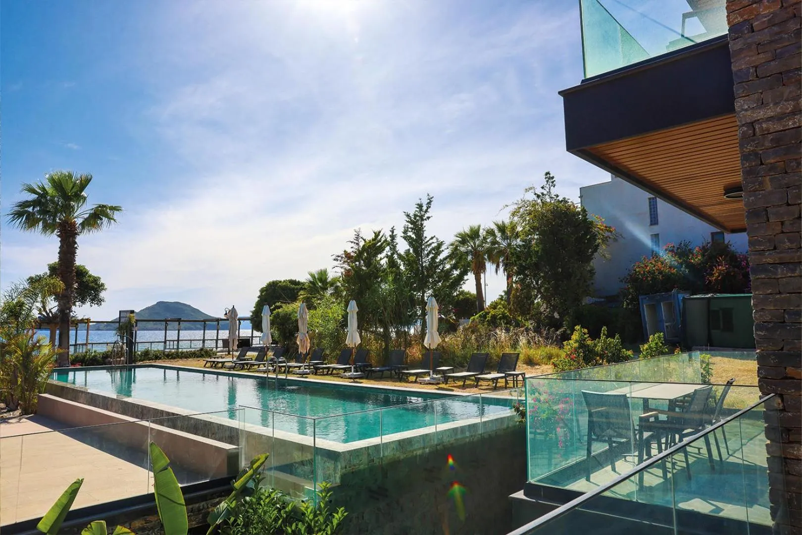 Swimming pool in Bodrum Ada Apart Otel Turgutreis