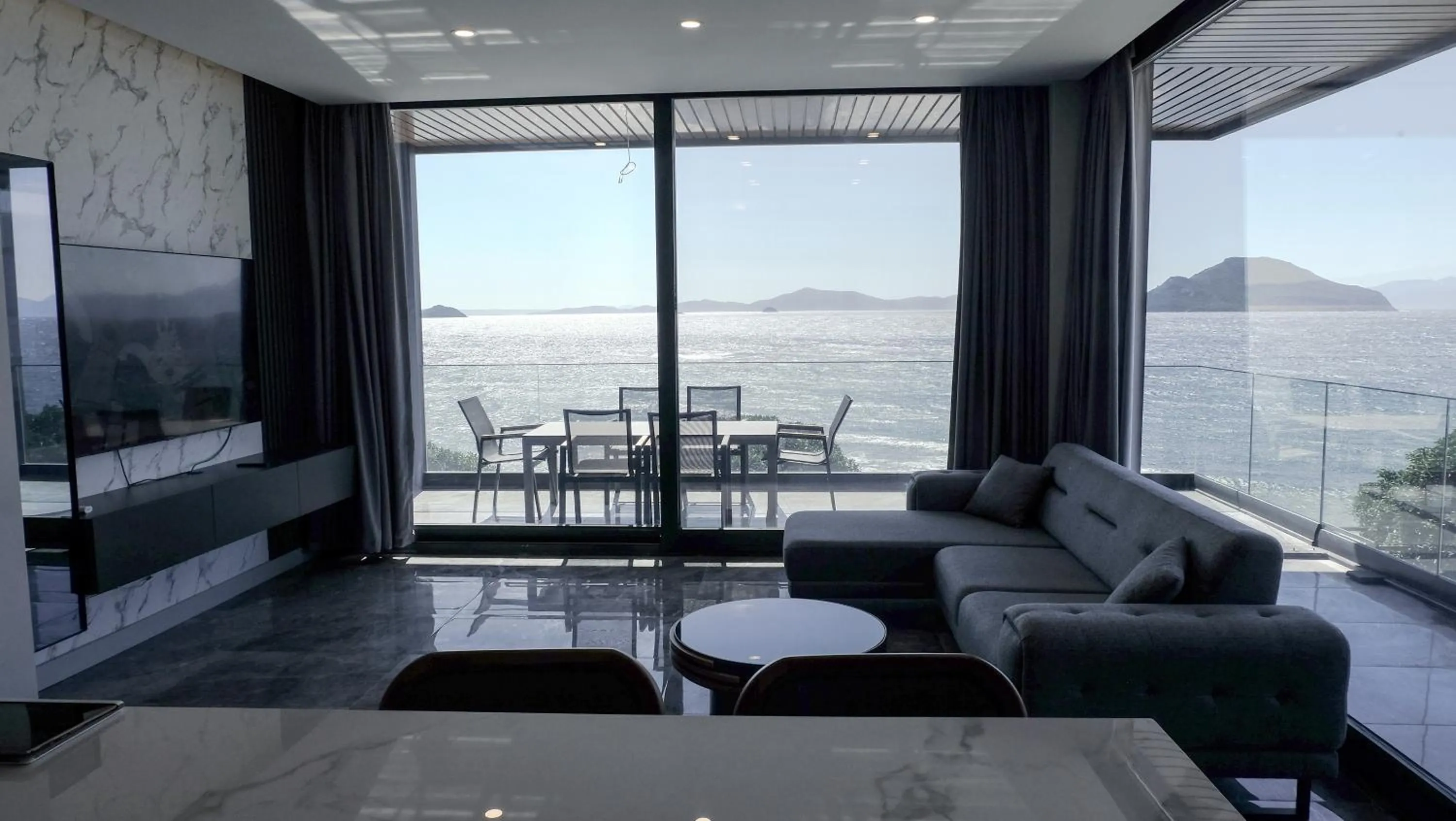 Seating area in Bodrum Ada Apart Otel Turgutreis