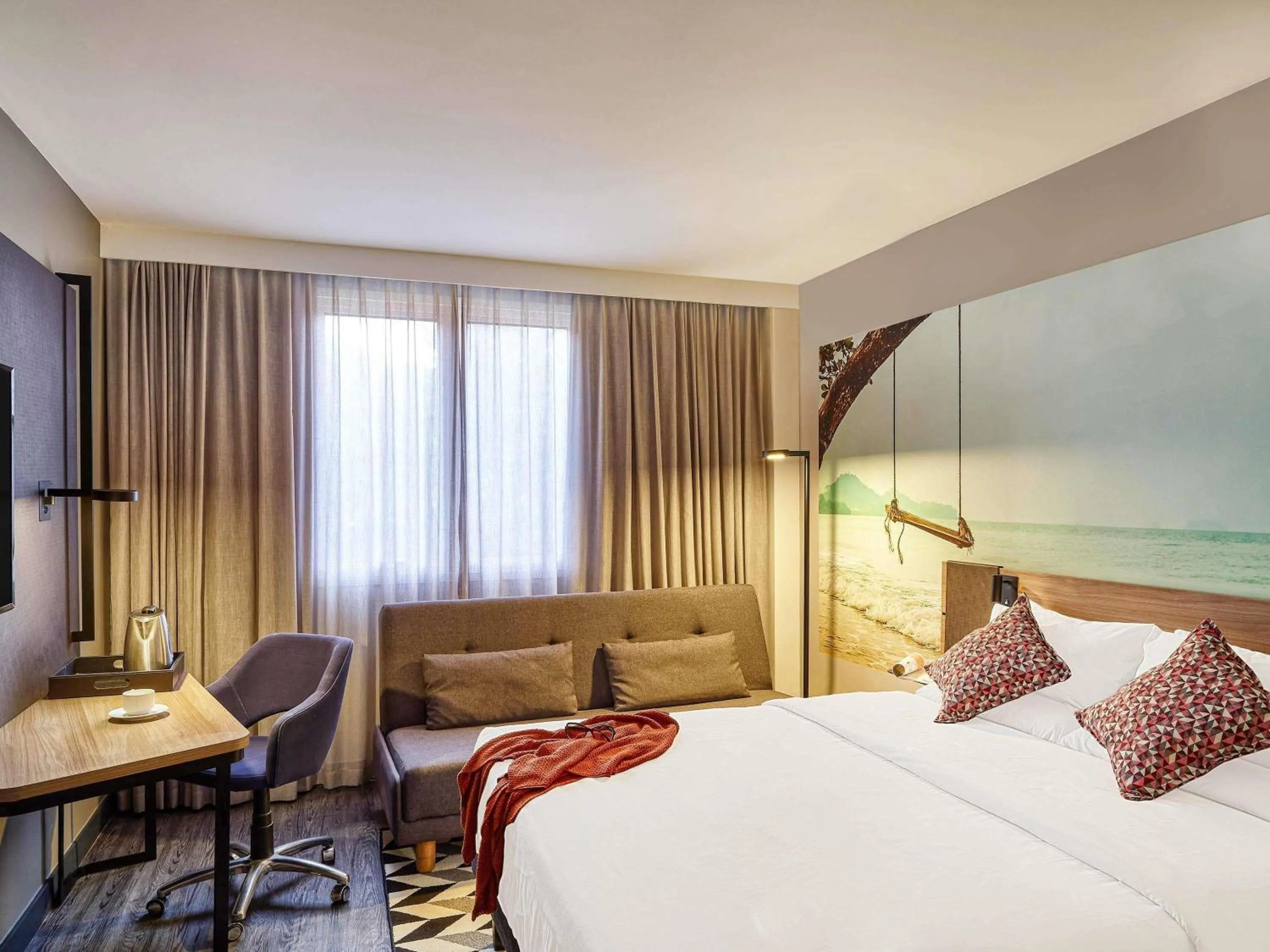 Property building, Bed in Novotel Sao Jose dos Campos