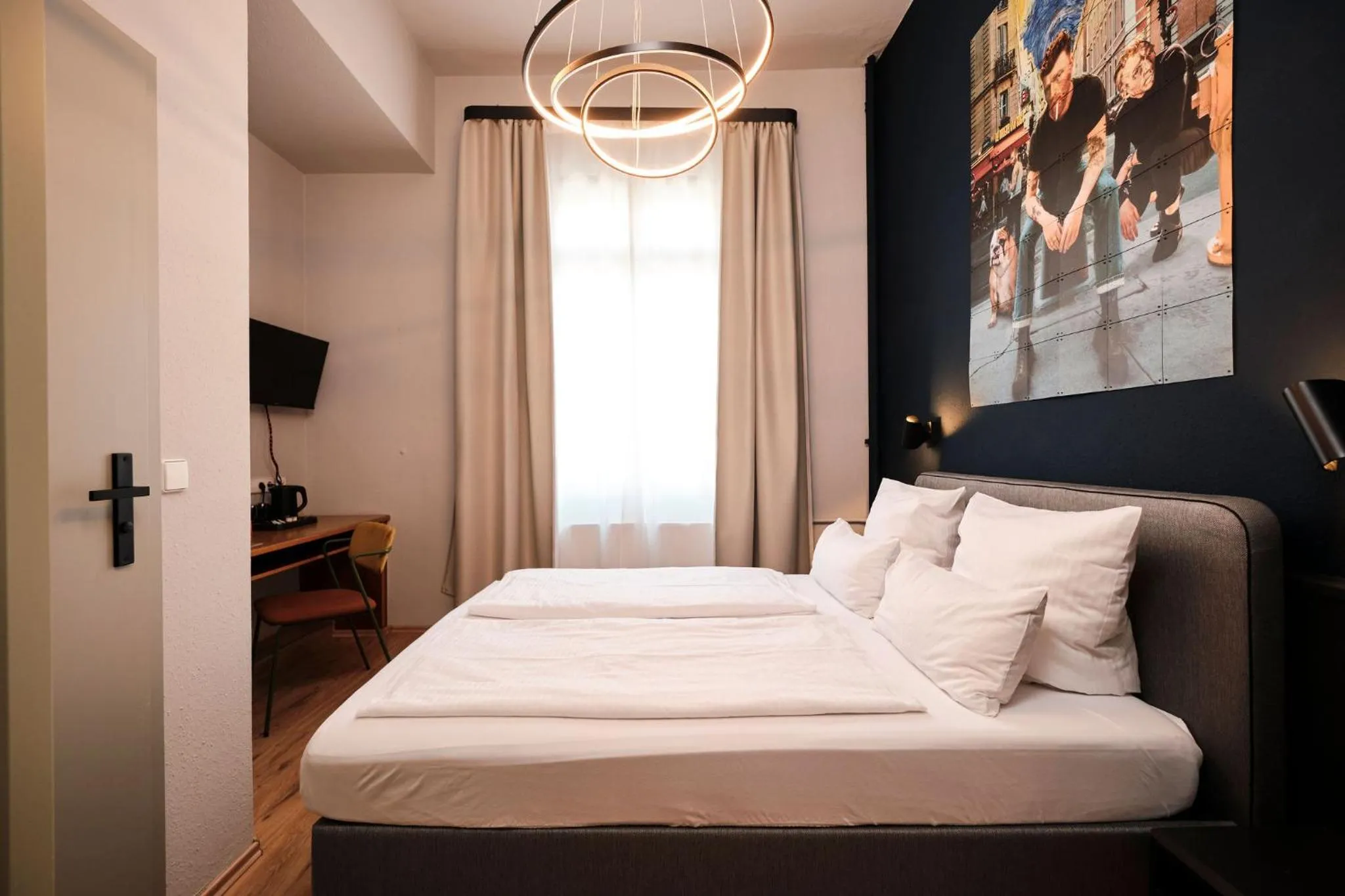 Photo of the whole room, Bed in Karl - das City Hotel Konstanz