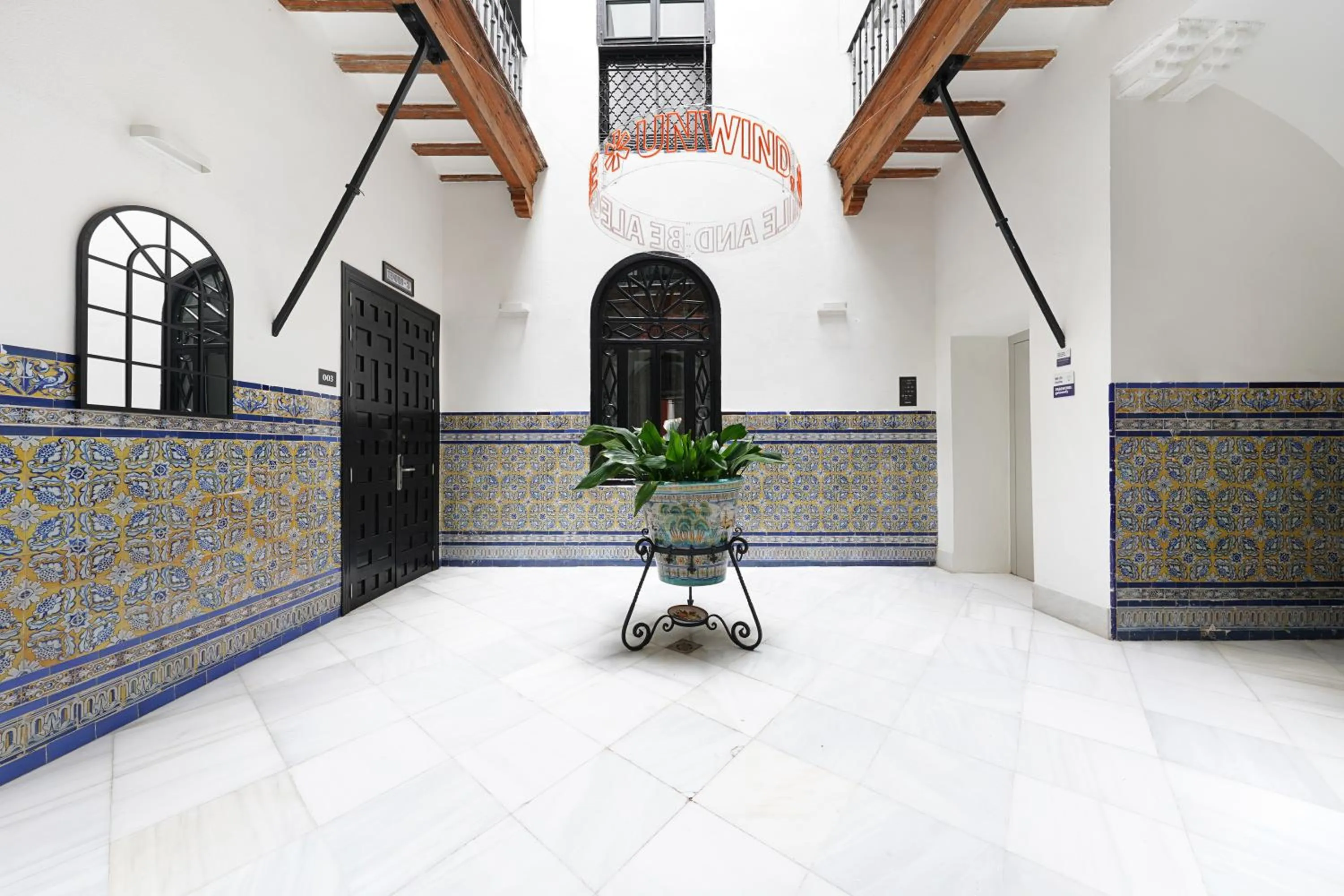 Property building in Numa Seville Alegre