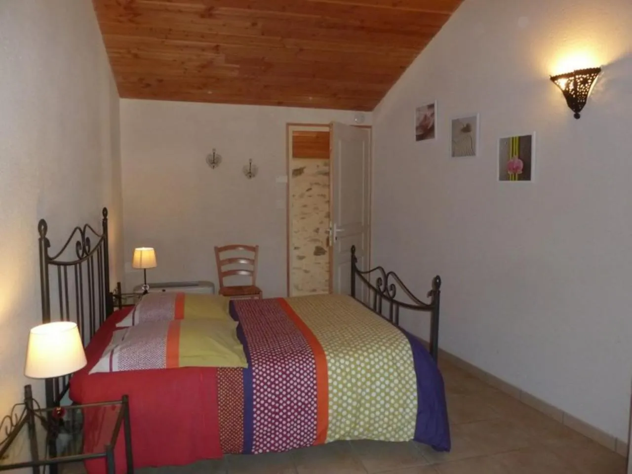 Photo of the whole room, Bed in Le Moulin de Drapras