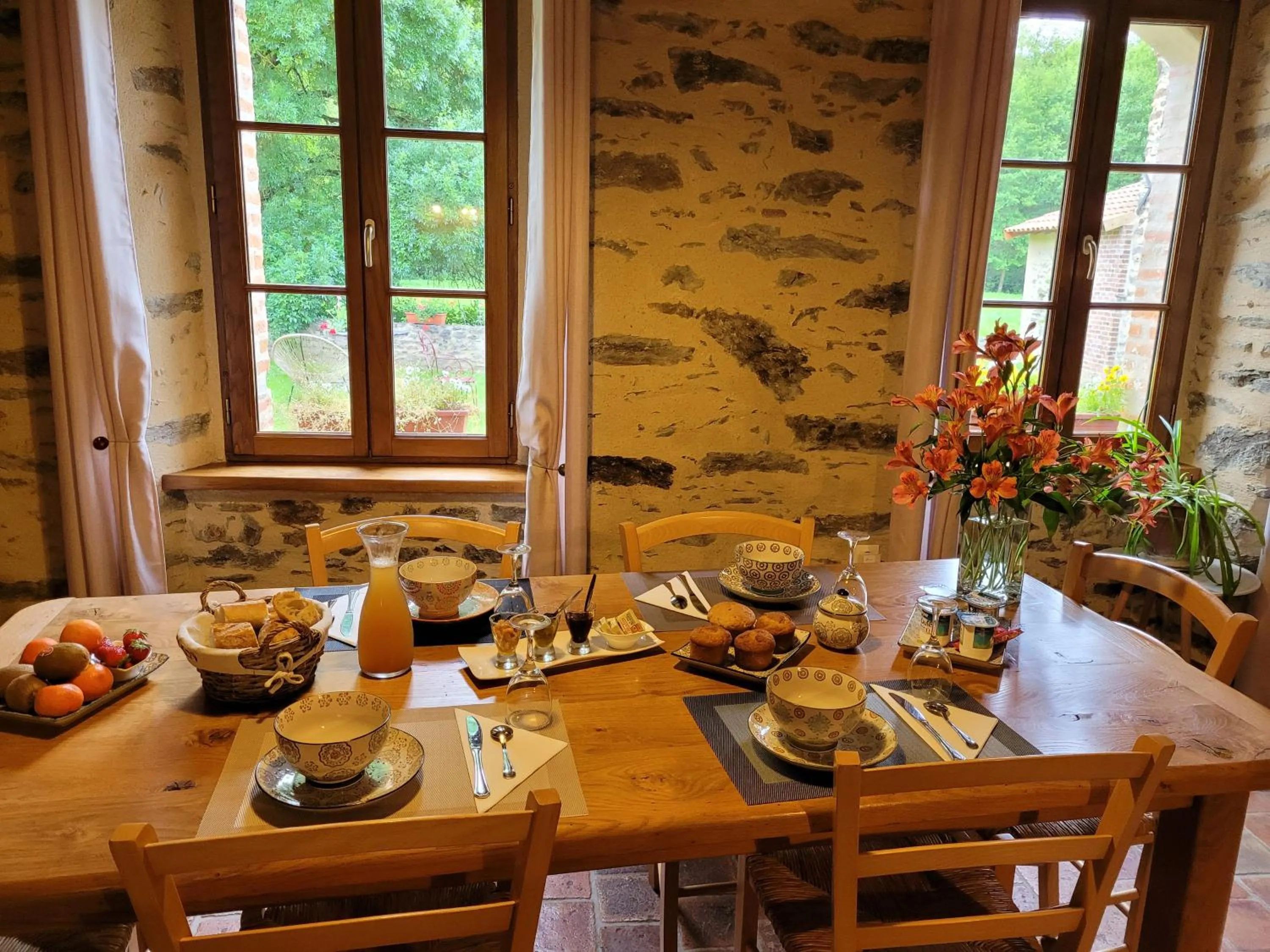 Continental breakfast in Le Moulin de Drapras