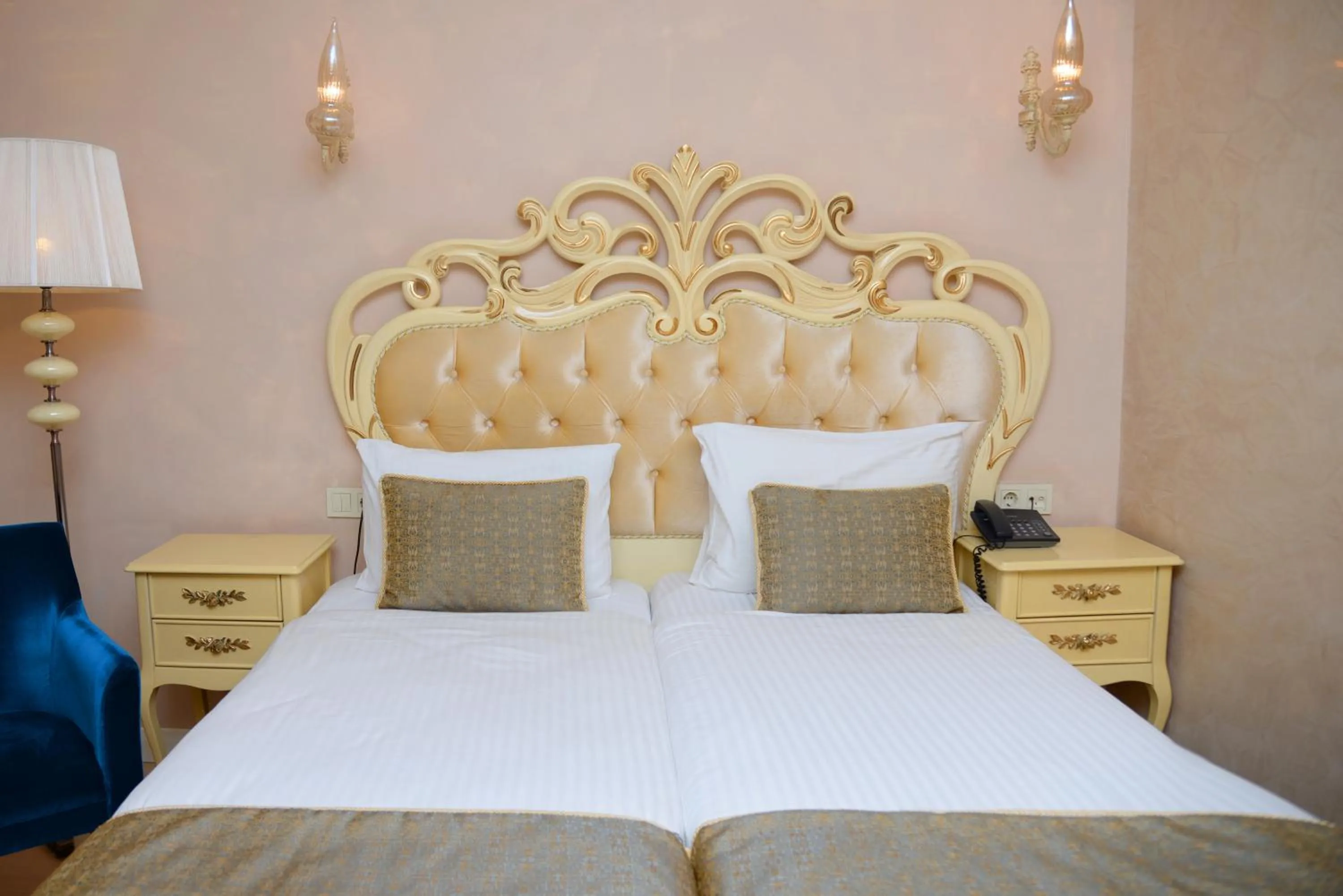 Property building, Bed in Edibe Sultan Hotel